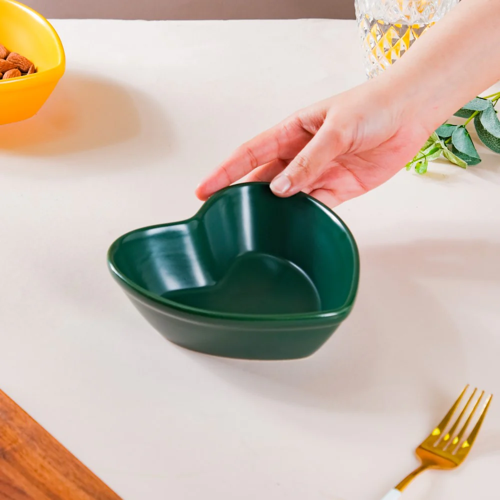 Hearty Ceramic Bakeware Small Green 6 Inch - Image 2