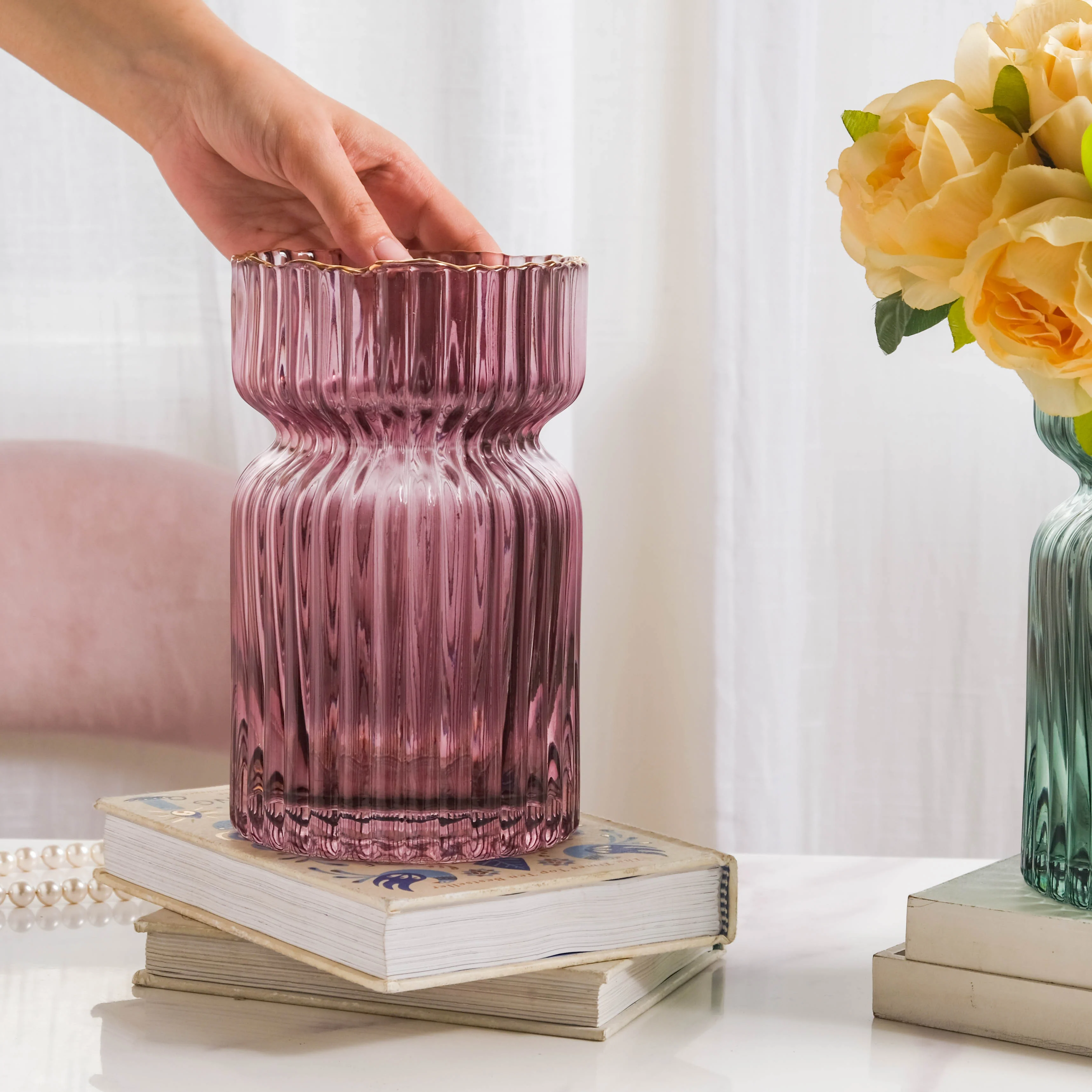 Hourglass Vase - Image 10