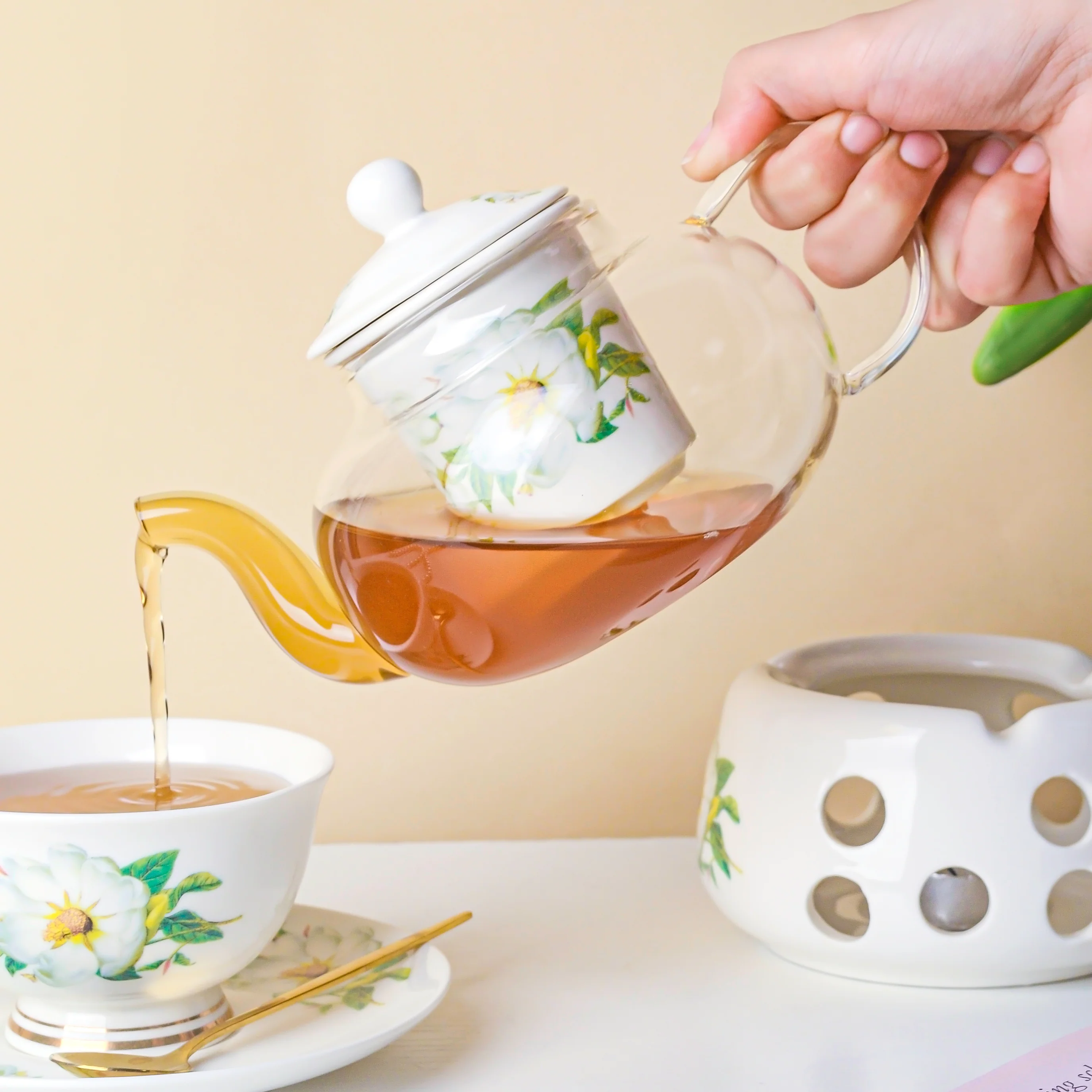 Jasmine White Glass Teapot With Warmer Base 700 ml - Image 3