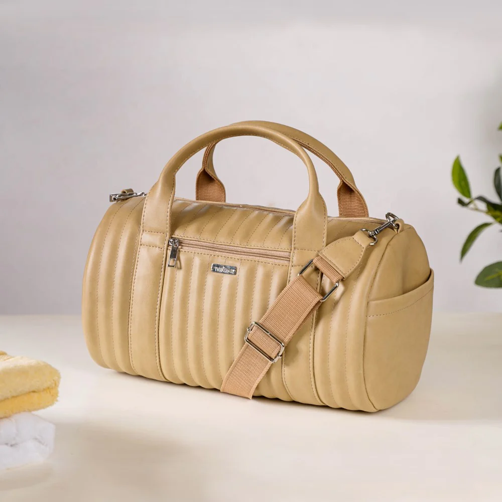 Jet-Setter Duffle Bag Beige Small 14x7 Inch - Image 4