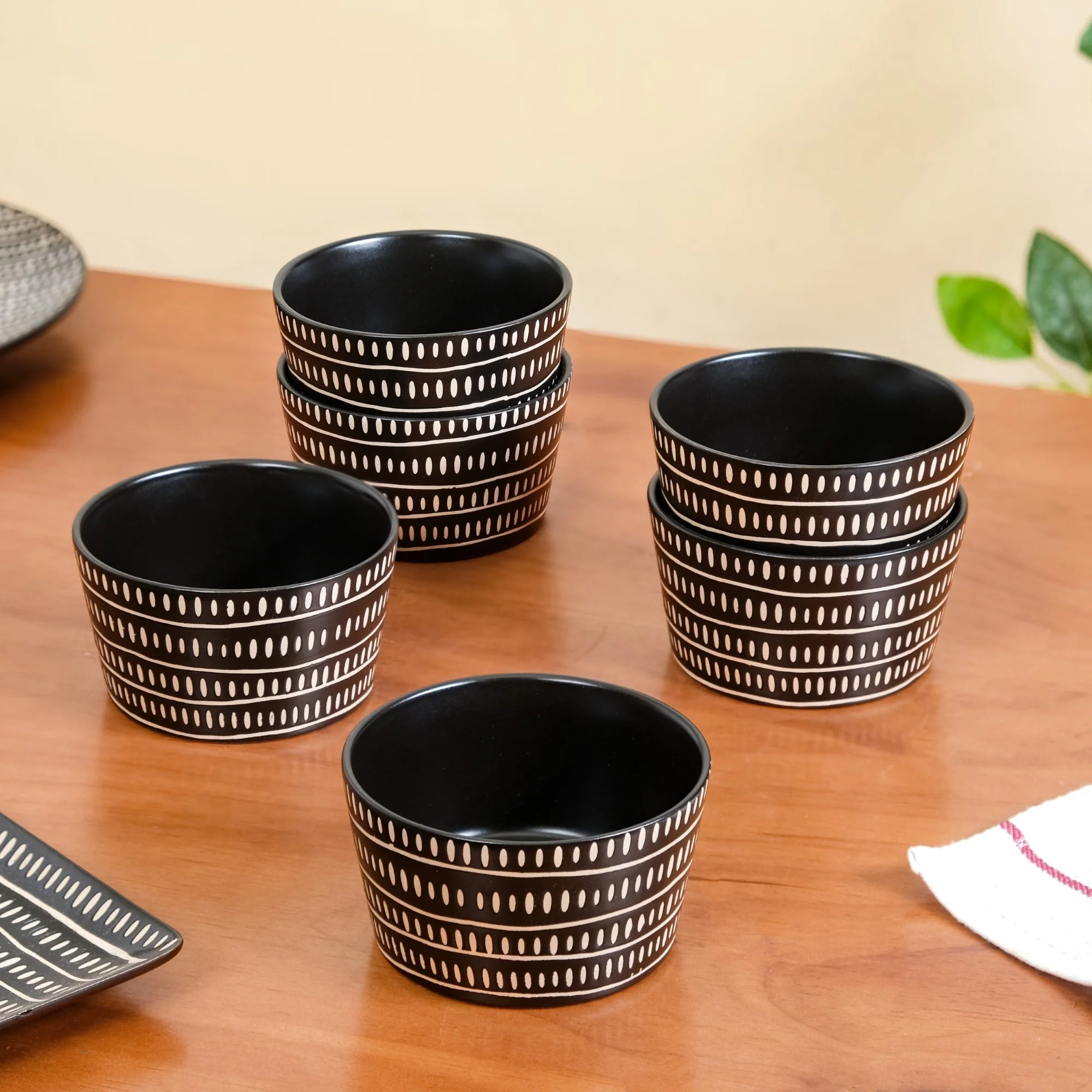 Kuro Snack Bowl Set Of 6 400ml - Image 6