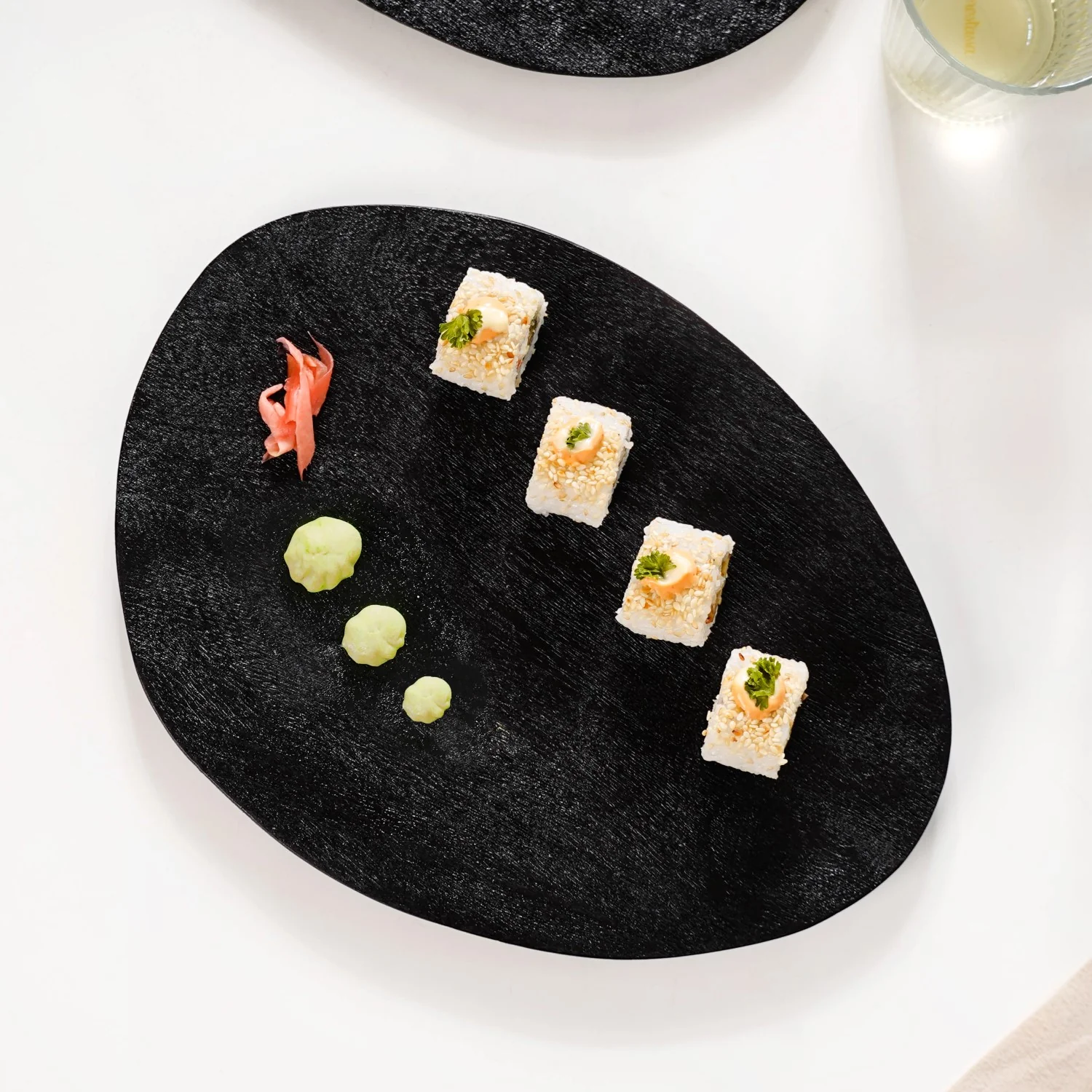 Large Natural Mango Wood Platter Black - Image 3