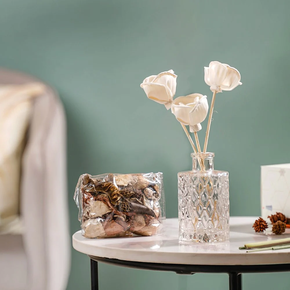 Lemongrass Shola Flowers Reed Diffuser Gift Set Of 3 - Image 4