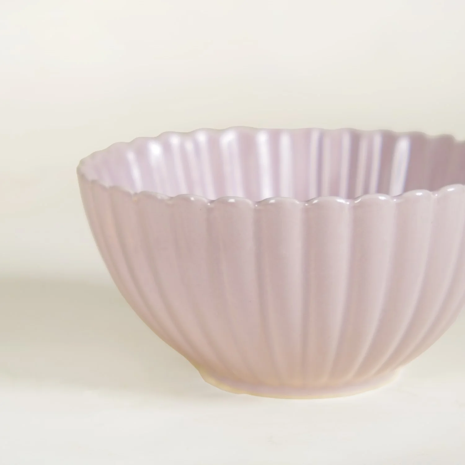 Lilac Scallop Serving Bowls Set Of 2 Small 800ml - Image 8