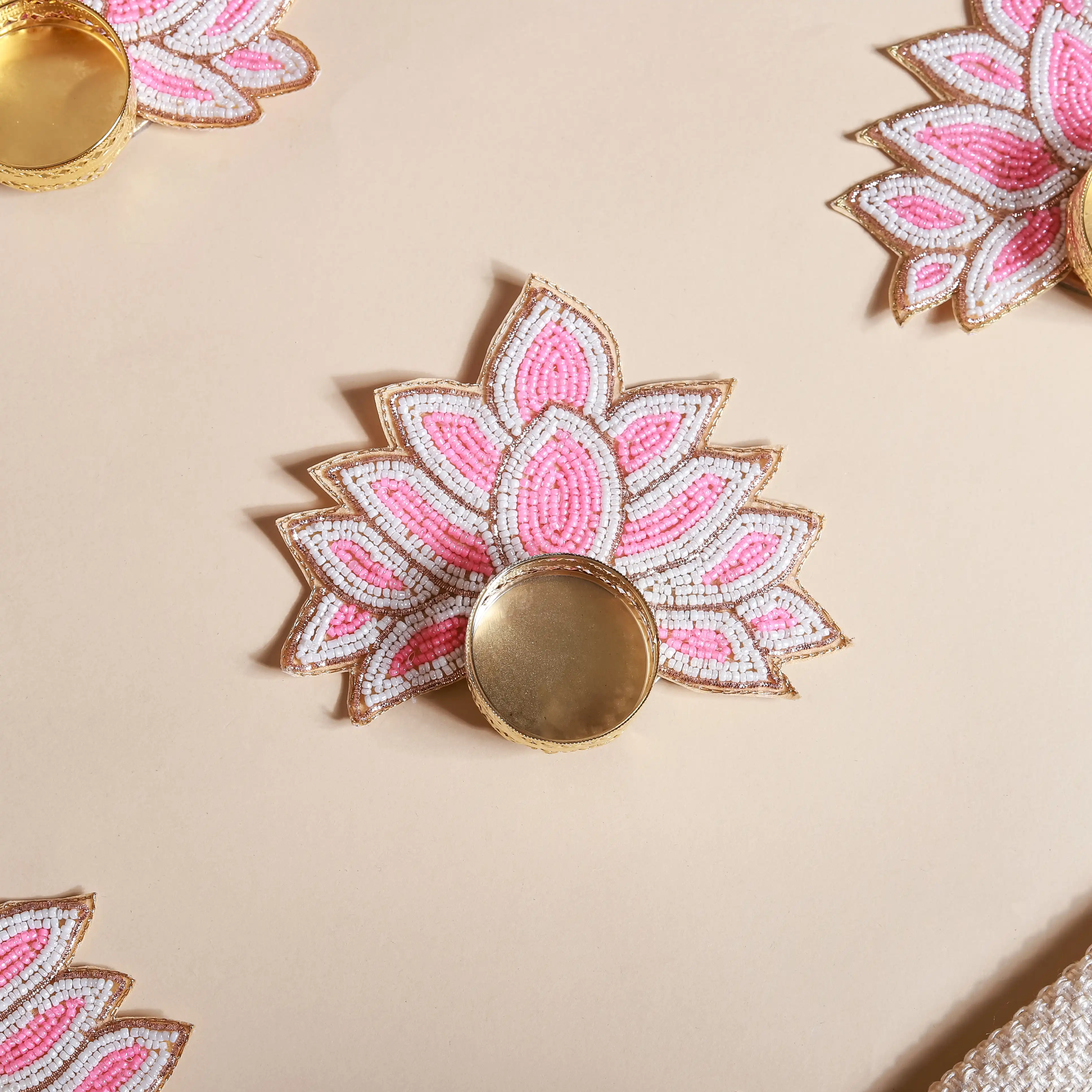 Lotus Tealight Holder Set of 4 Pink - Image 5
