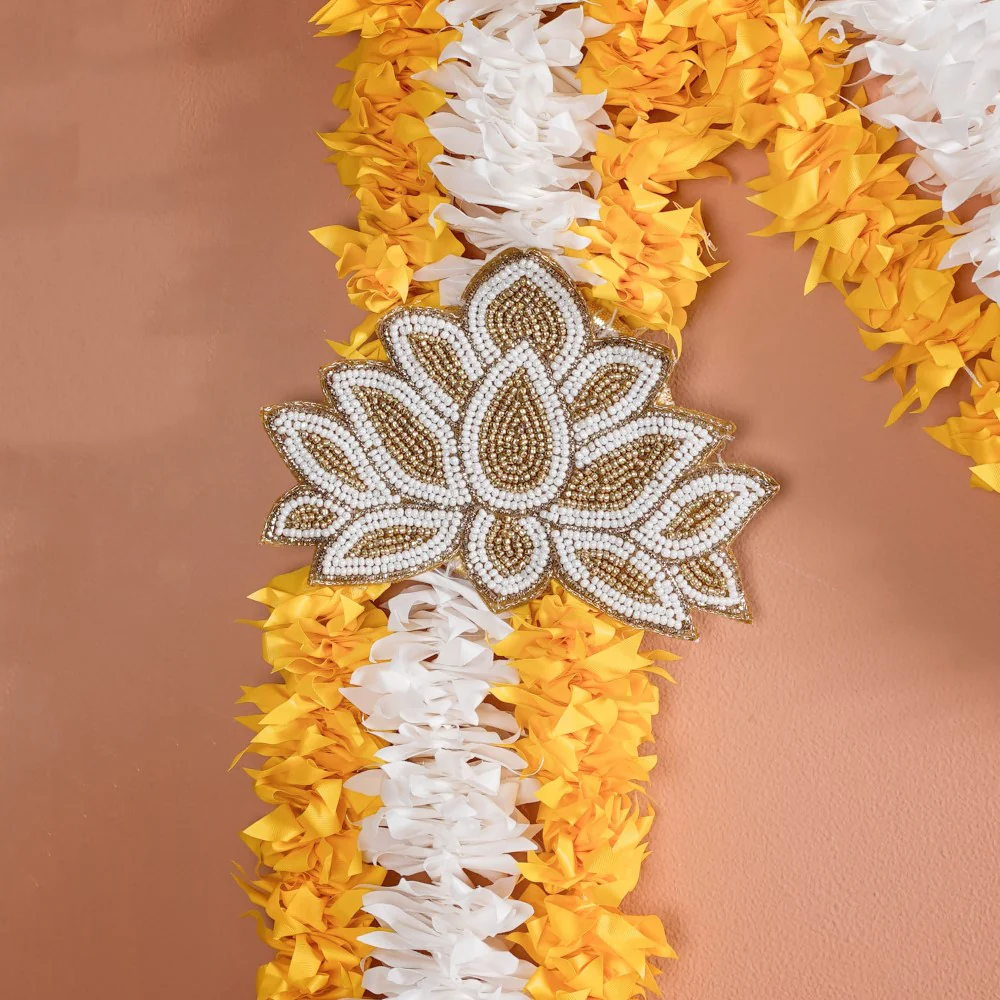 Festive Lotus Toran Multicolour - Image 6