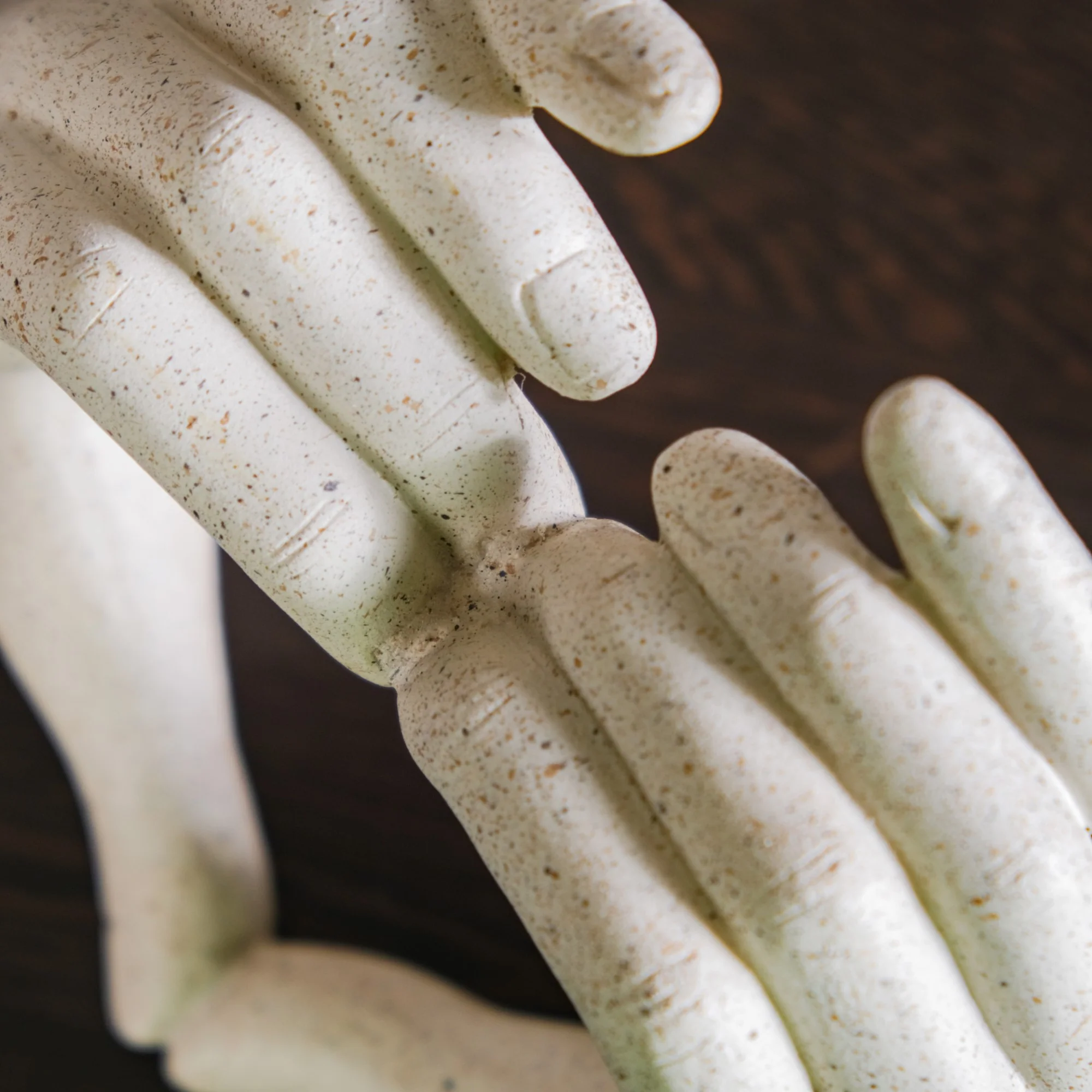 Love Heart Hands Sculpture - Image 9