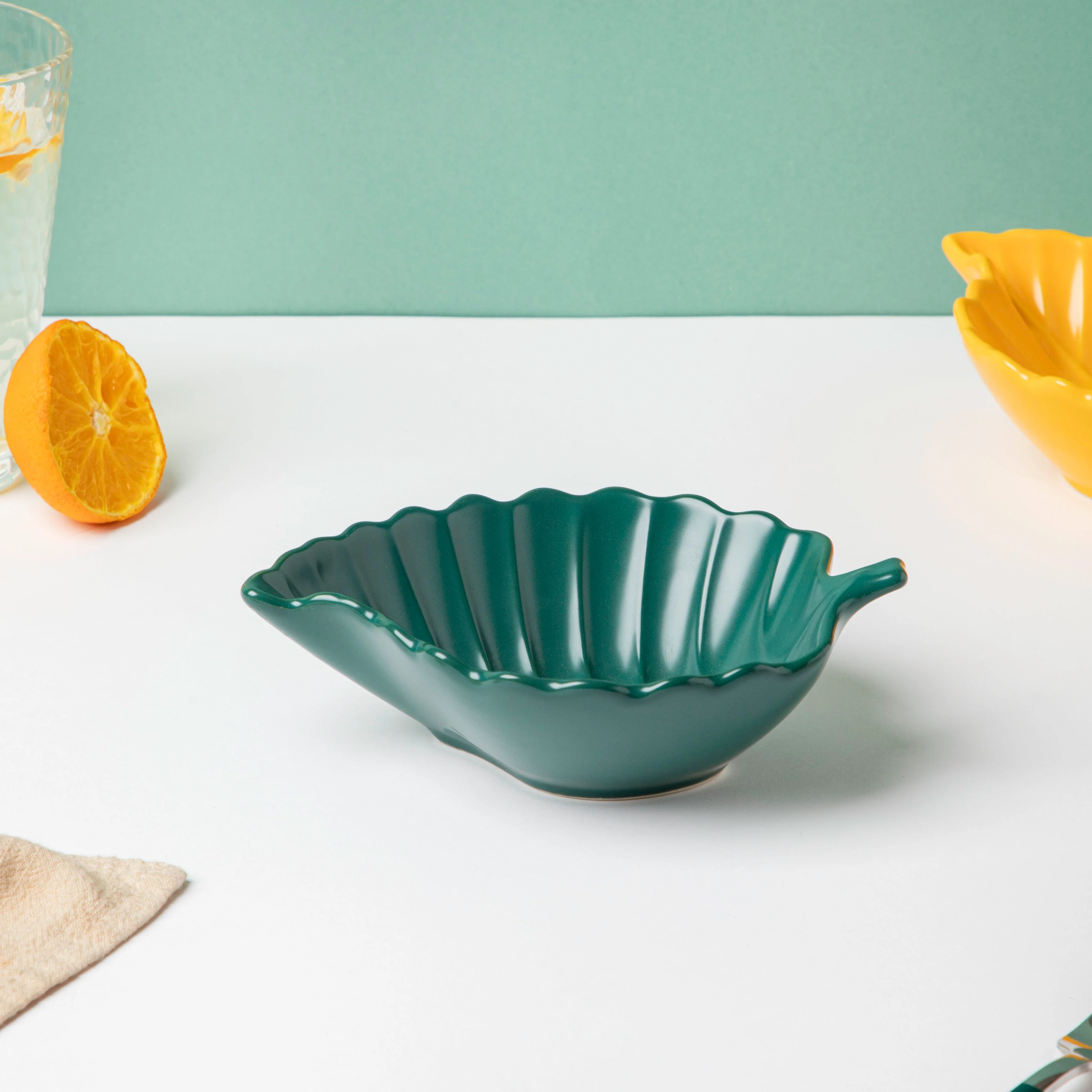 Lush Green Leaf Snack Bowl 6 Inch 200 ml - Image 3