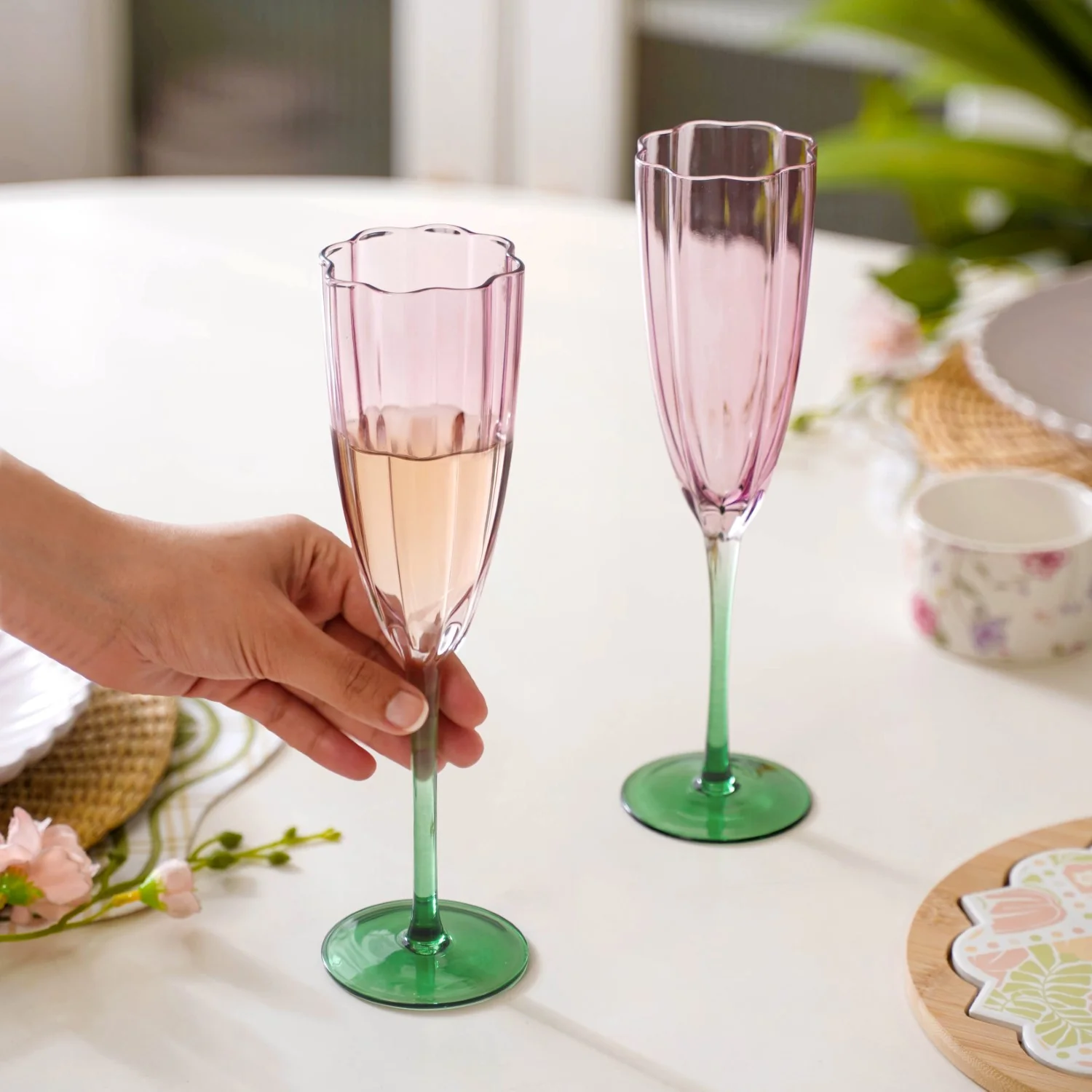 Luxe Tulip Champagne Glass Set Of 2 220ml - Image 3