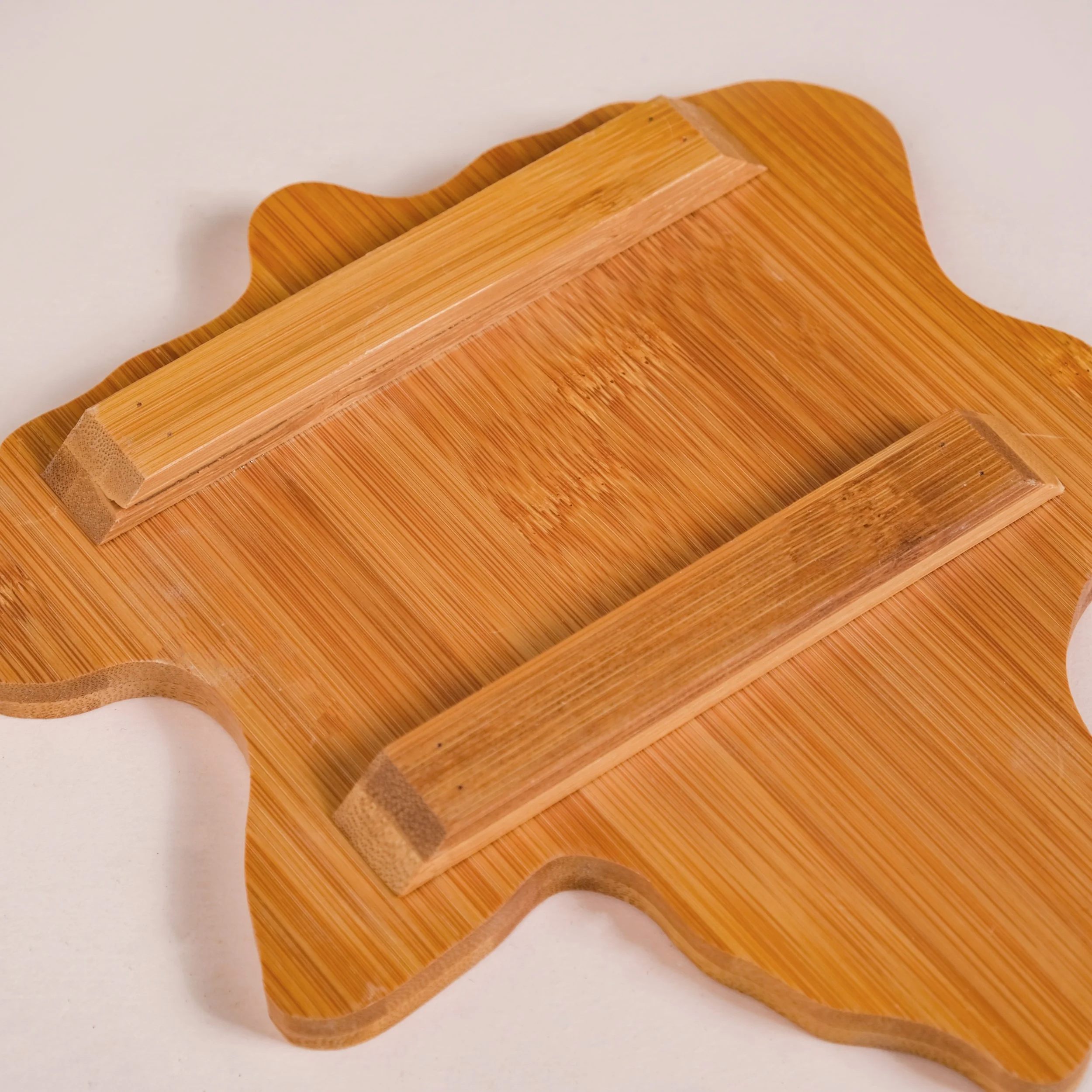 Maple Leaf Serving Bowl With Wooden Cutlery And Tray 1300ml - Image 10