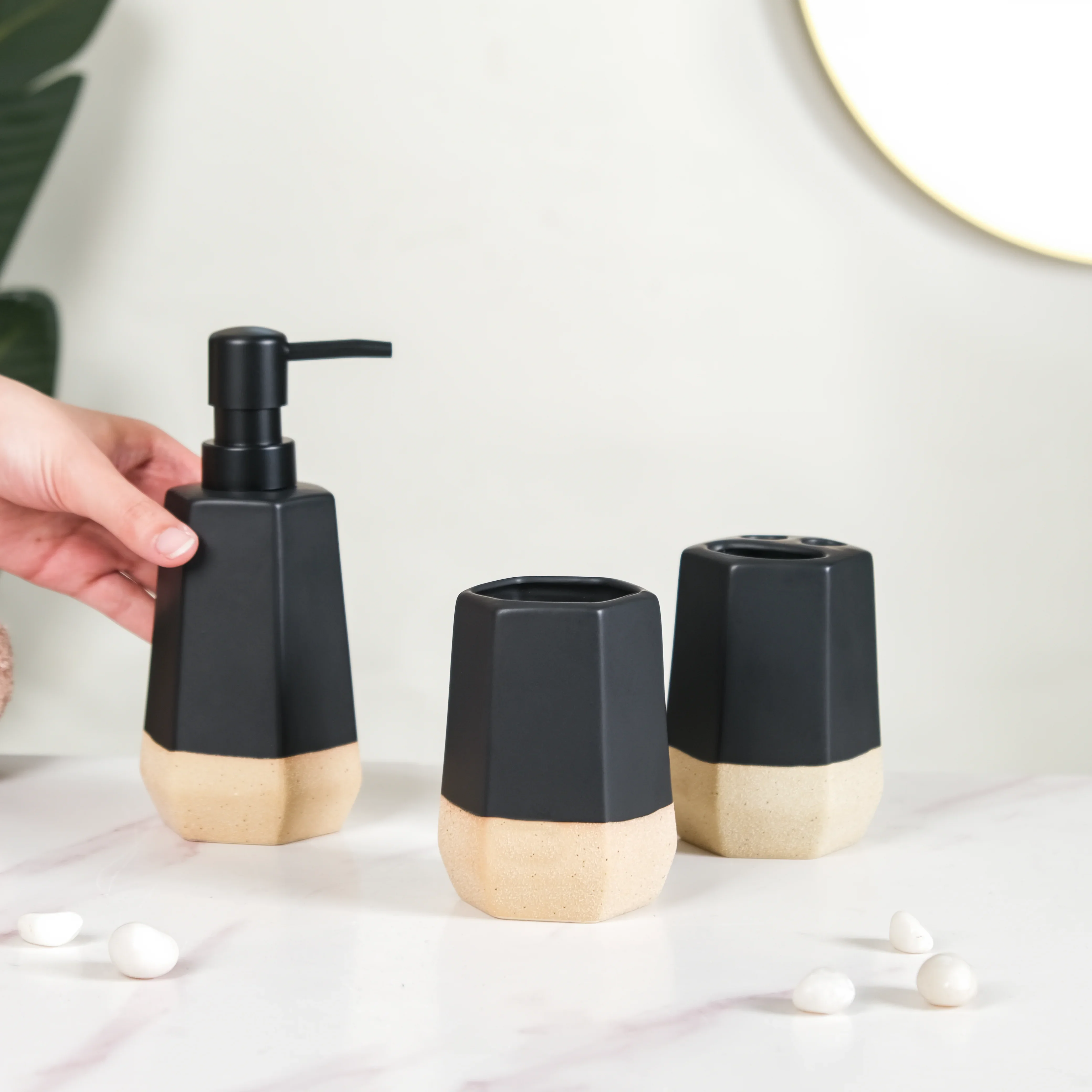 Matte Black Ceramic Bathroom Set Of 3 Dip Glazed - Image 3