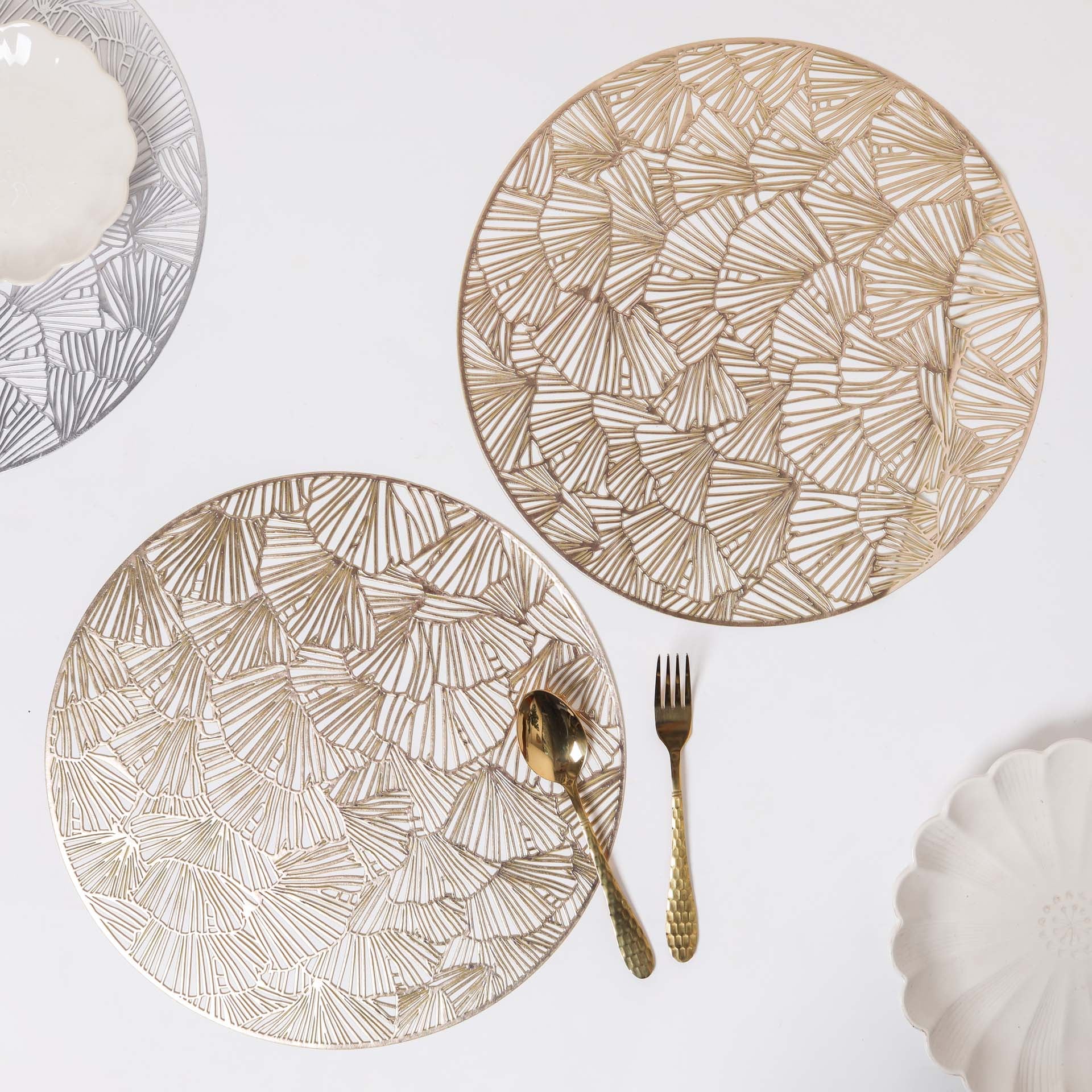 Meshed Vinyl Placemat Set of 2 - Image 3