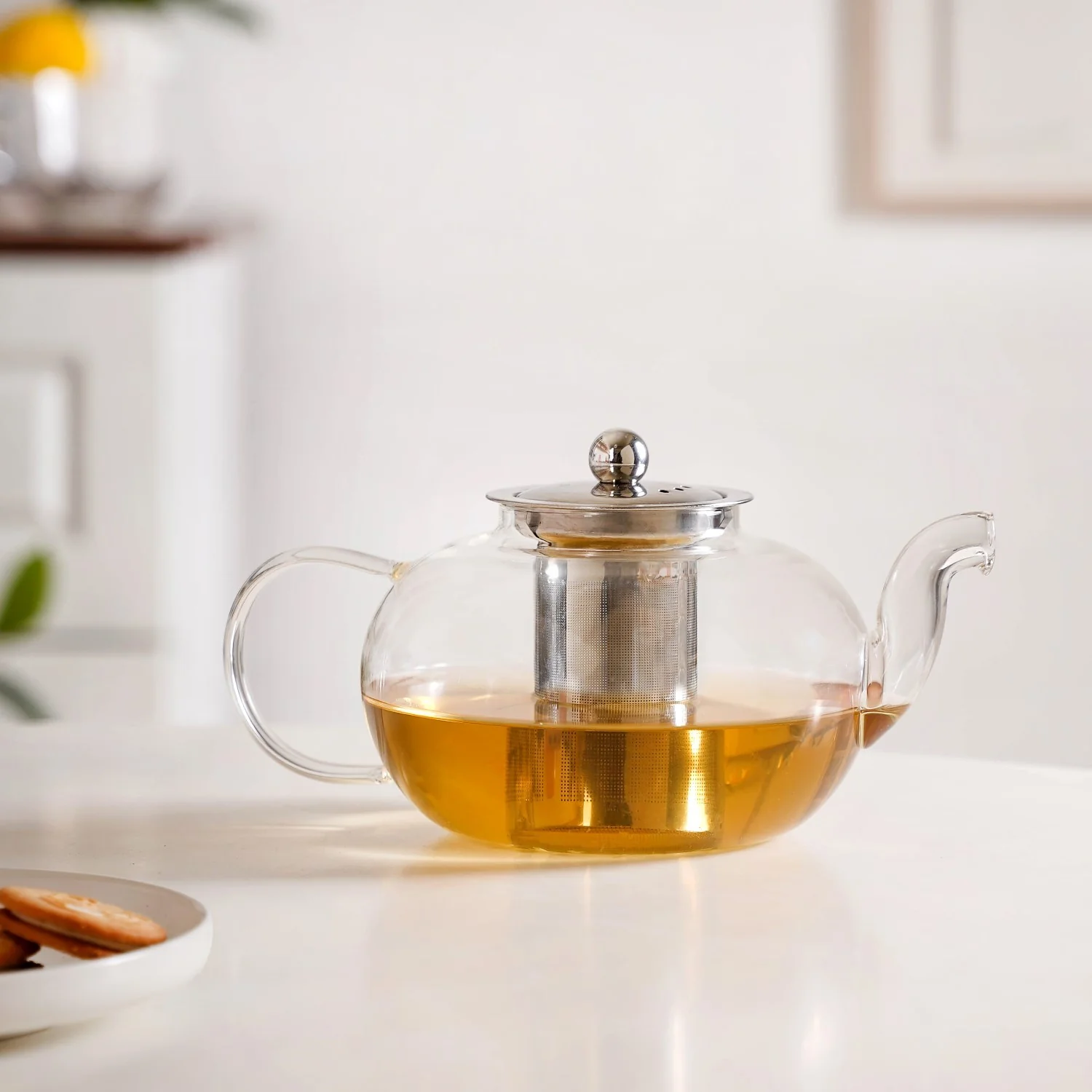 Minimalist Glass Kettle With Strainer Flame Safe 1000ml - Image 8