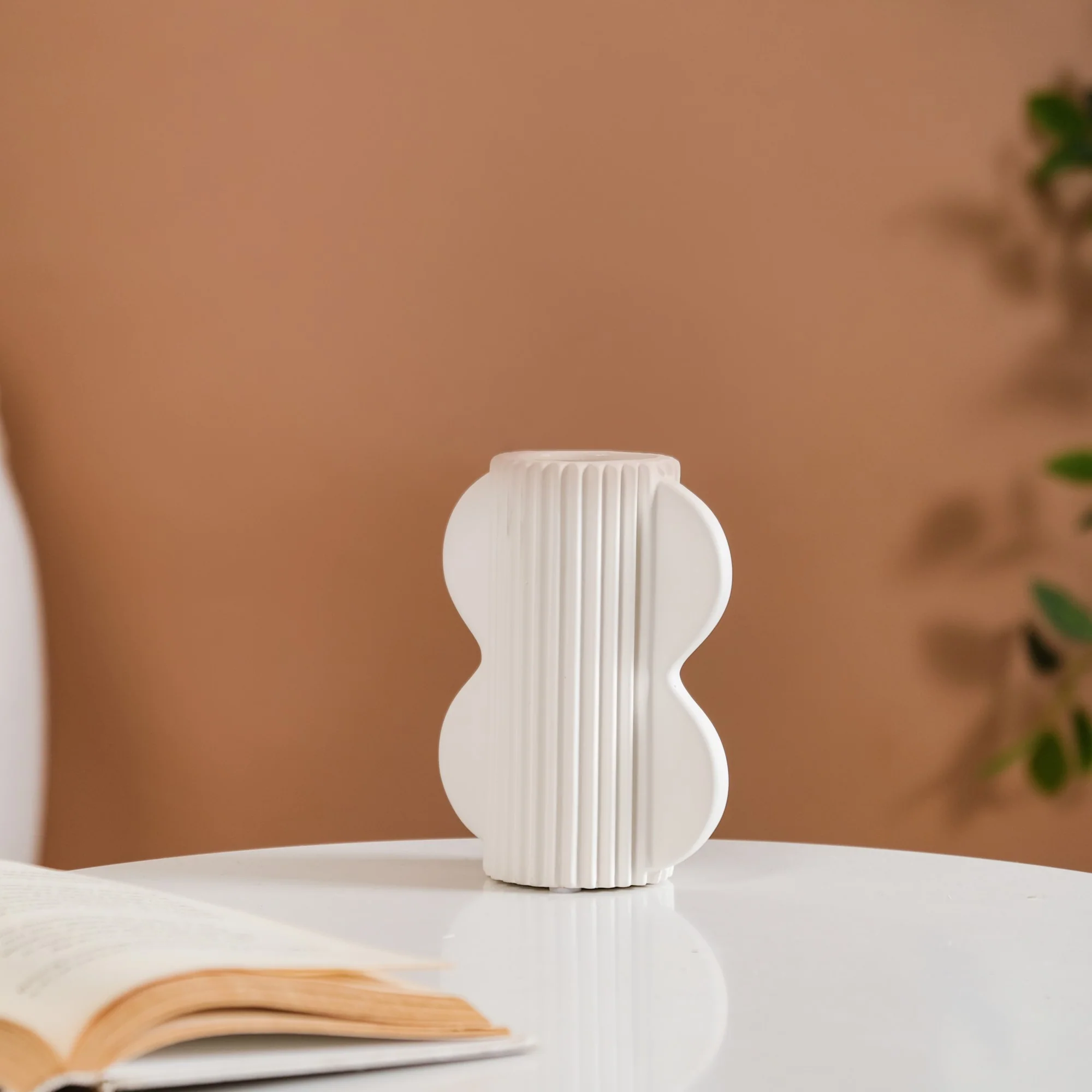 Mod Ceramic Vase With Ears - Image 11