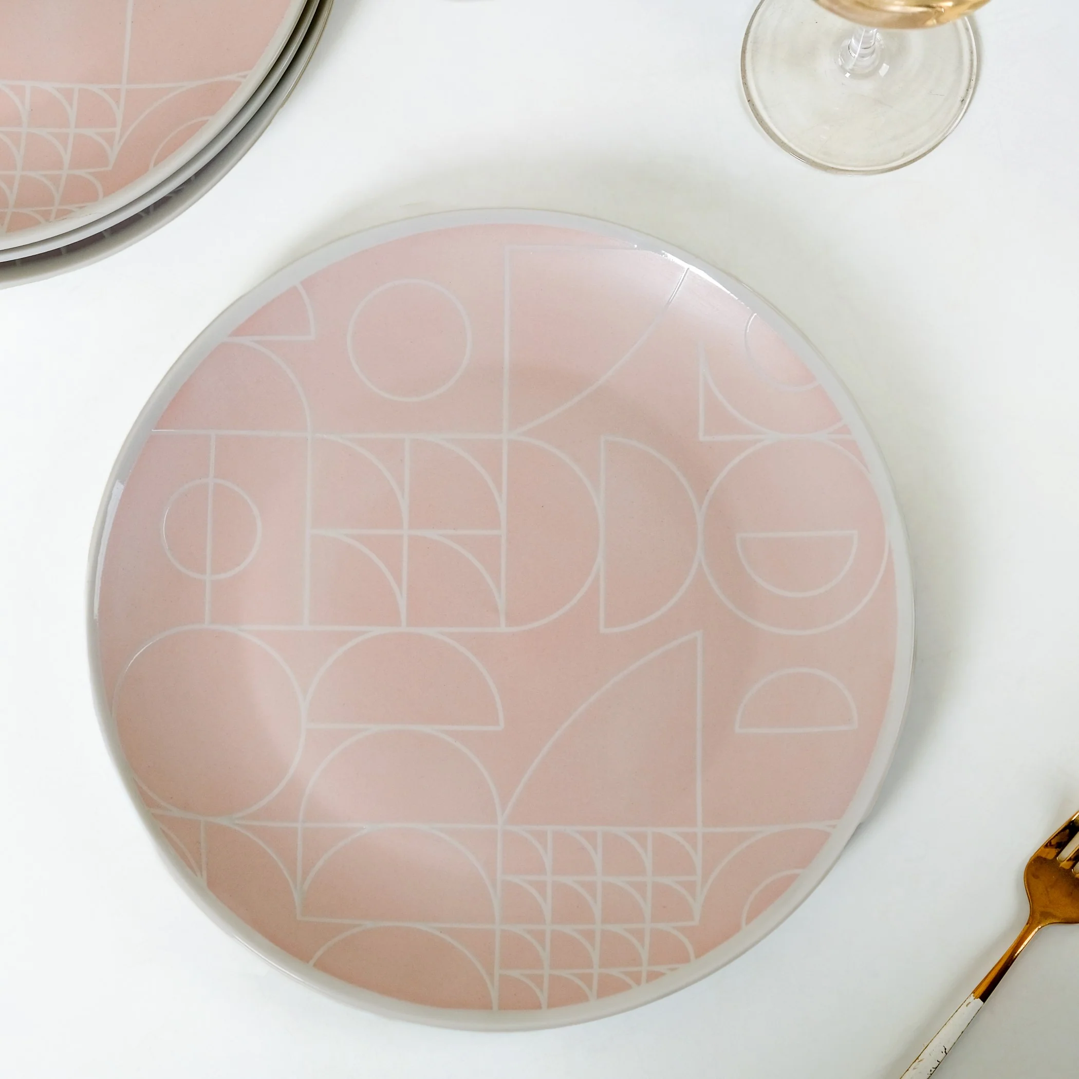 Monvia Pastel Pink Art Deco Style Dinner Plate Set Of 4 10 Inch - Image 6