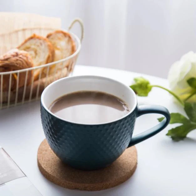 MAGNIFIQUE textured mug with coaster - Green - Image 7