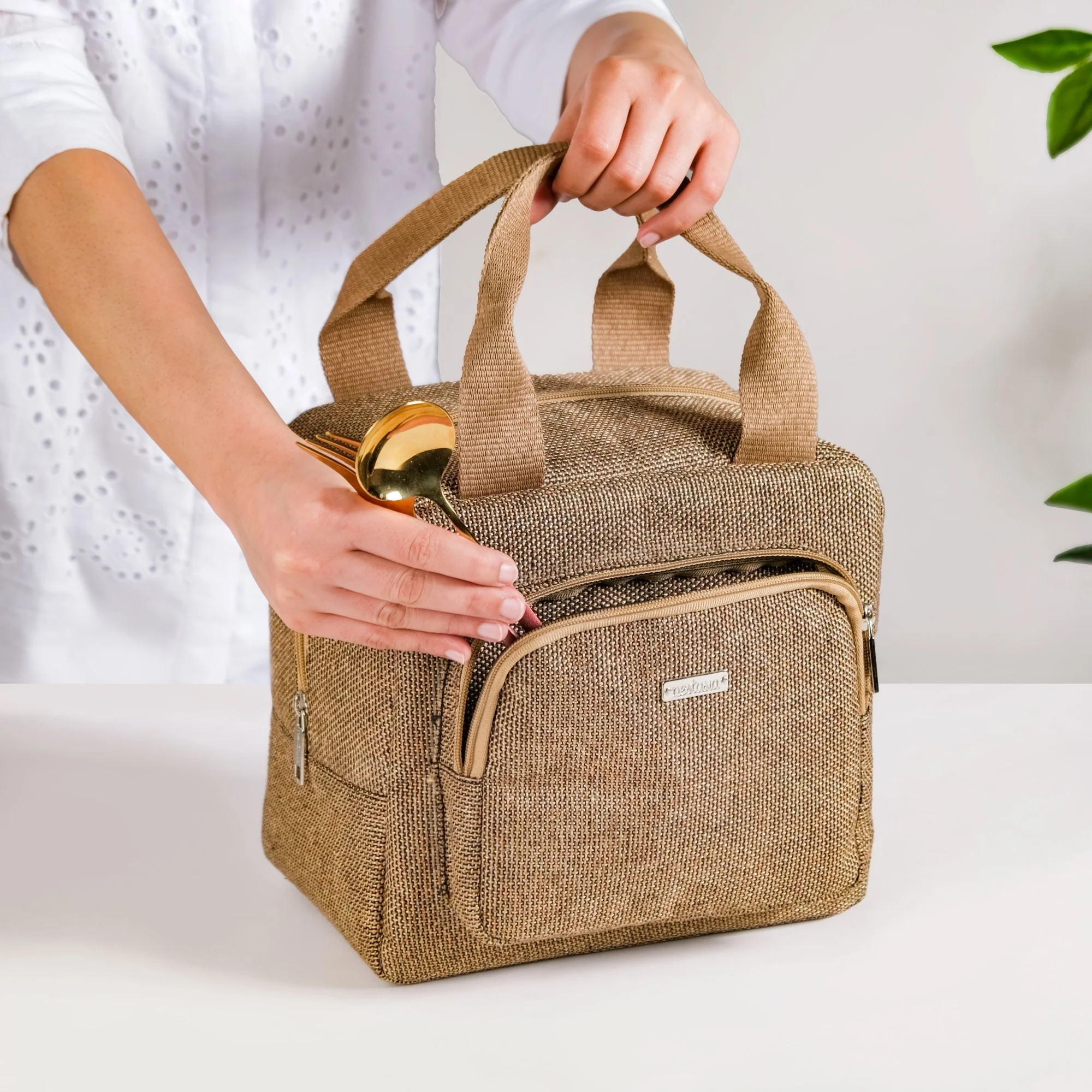 Multipurpose Thermal Insulated Jute Lunch Bag Beige - Image 3