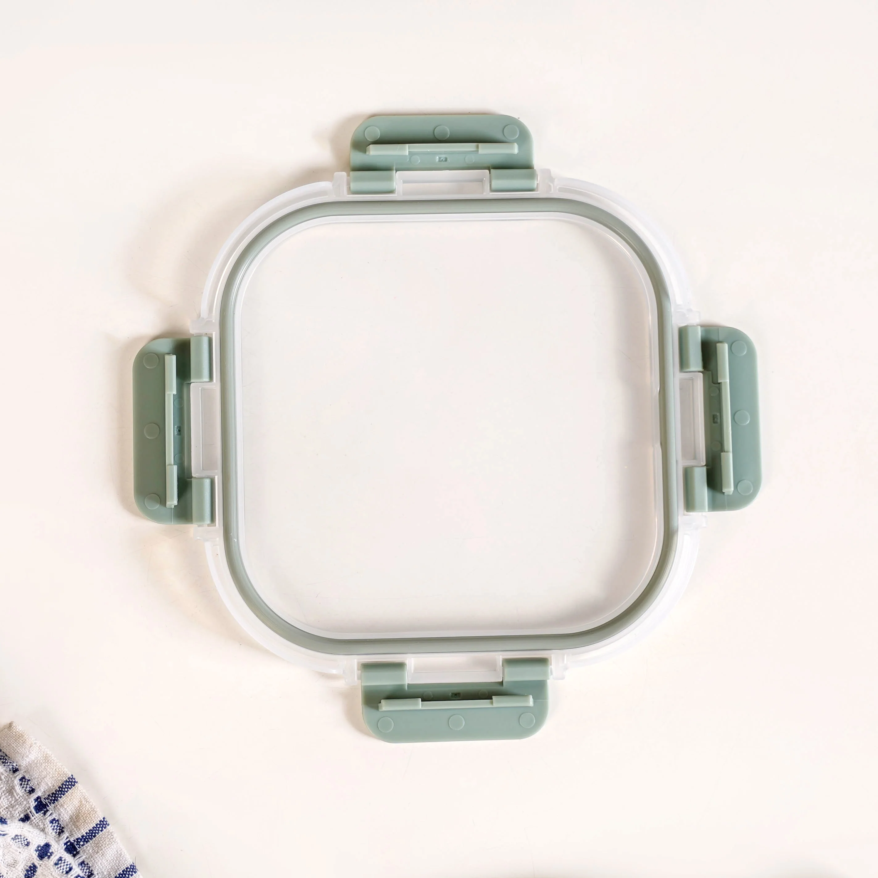 Nestro Airtight Clip Lock Containers Set Of 4 Square Sage Green 160ml 300ml 500ml 800ml - Image 7
