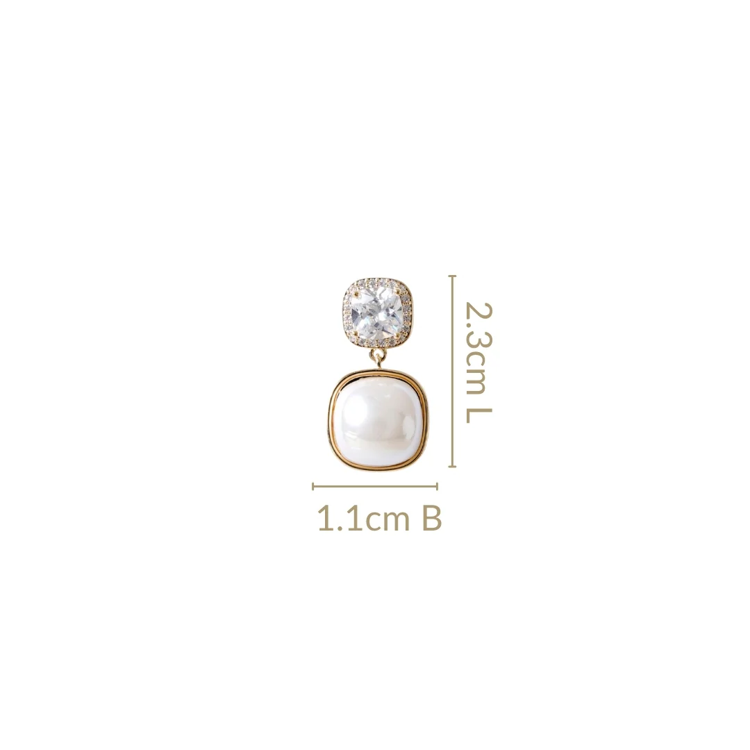 Ocean Treasure Pearl Drop Earrings Gold - Image 3