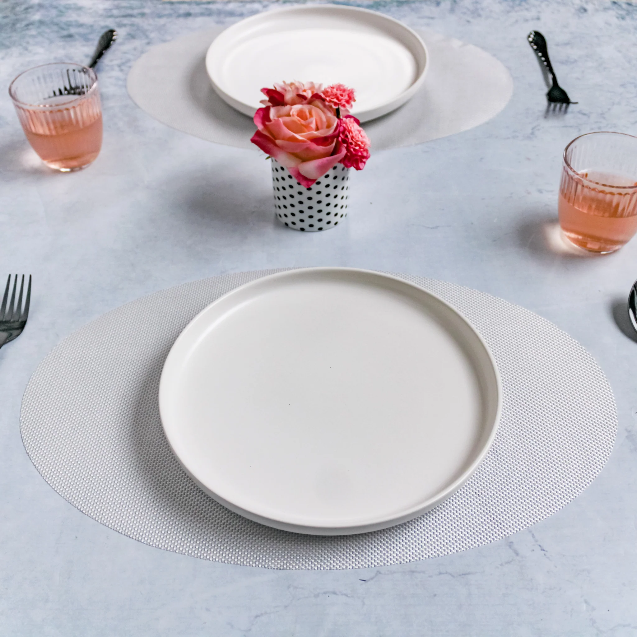 Oval Table Mat White Set of 2 - Image 2