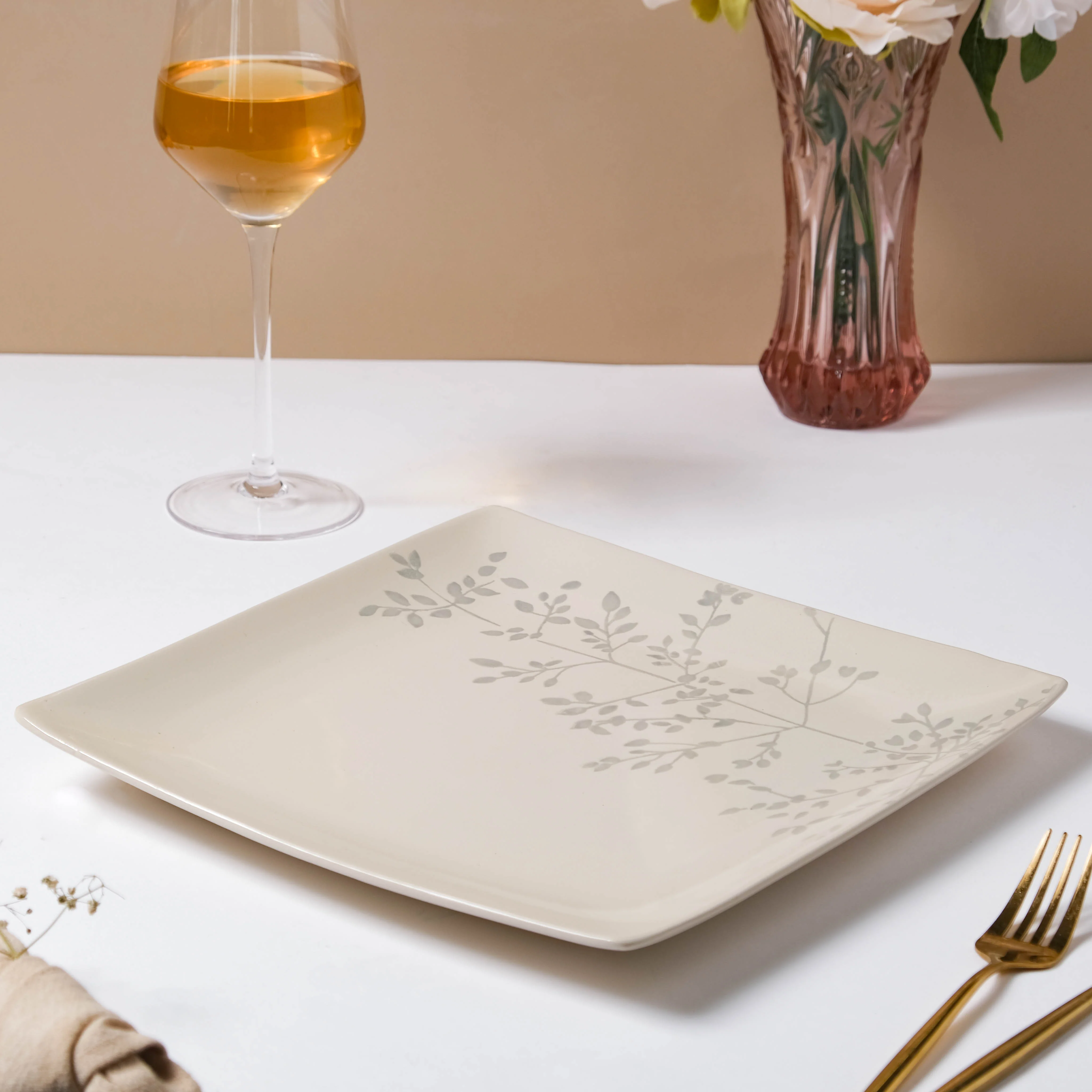Pandora Sprig Square Plate Beige 10.5 Inch - Image 4