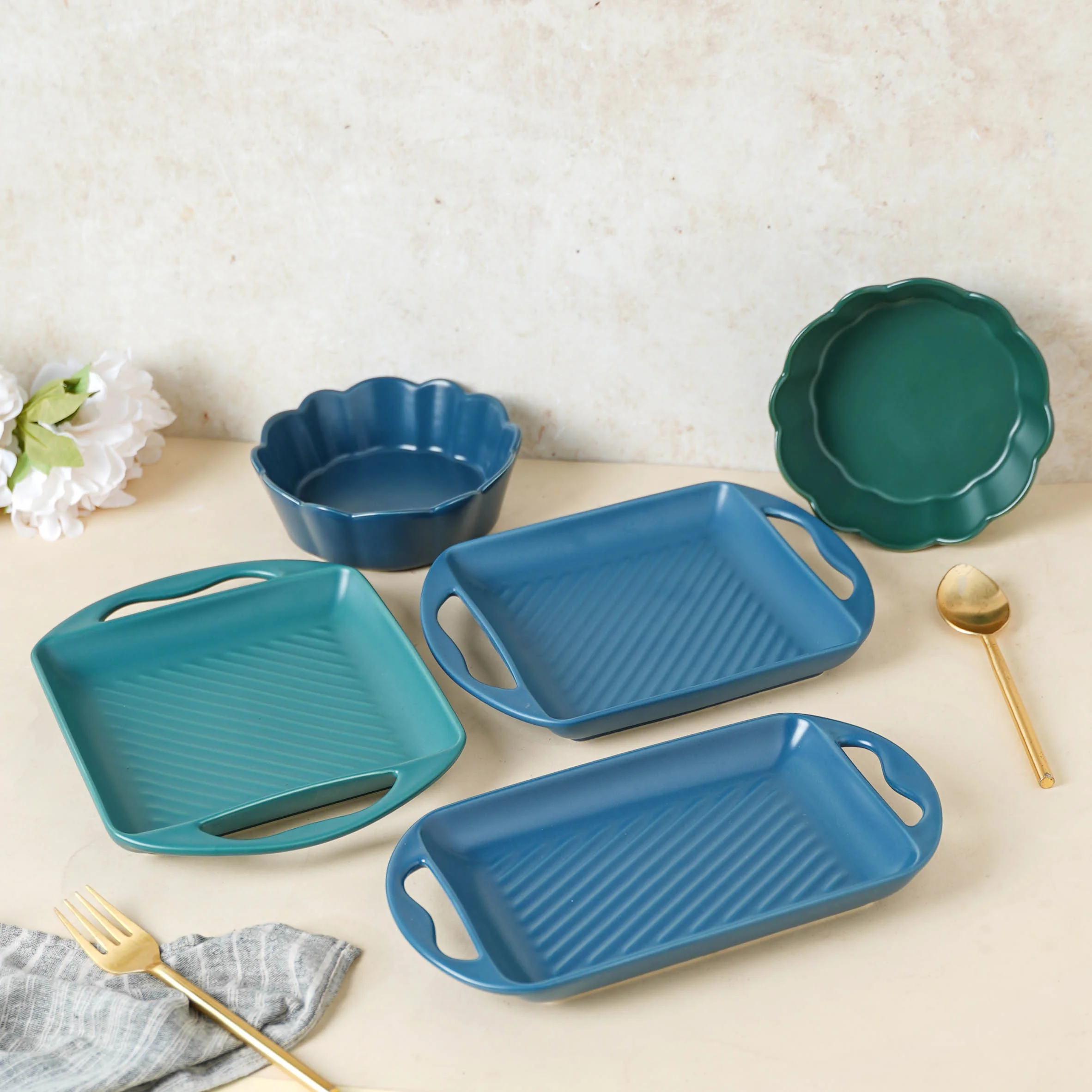 Party Spread Gift Hamper - Image 2