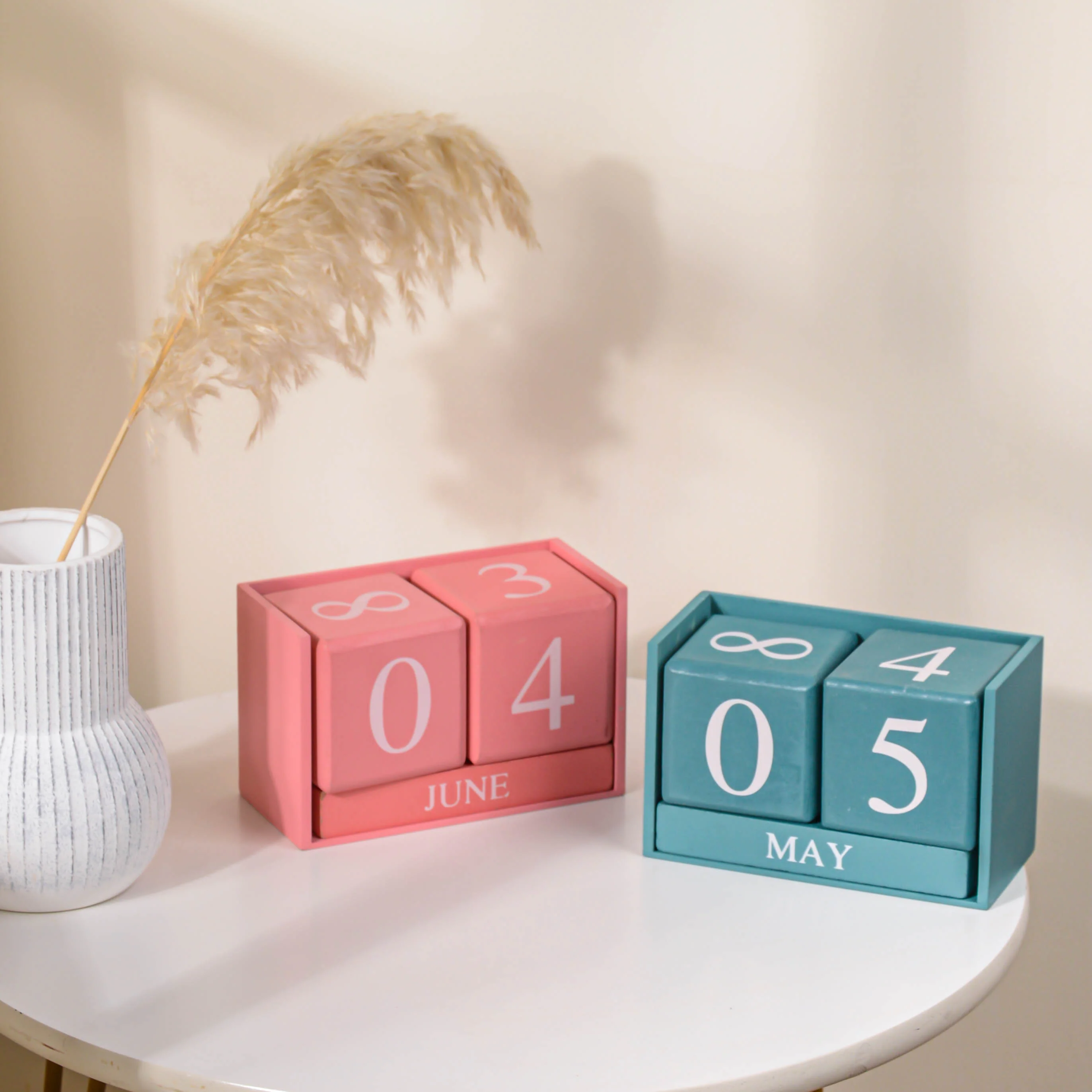 Pink Wooden Table Calendar - Image 16