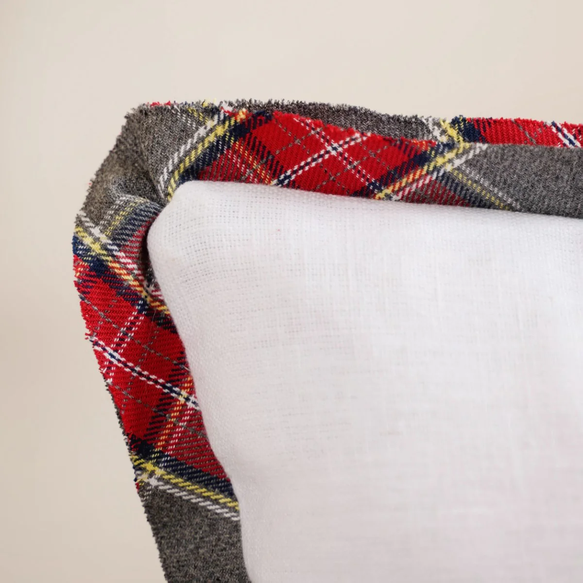 Plaid Merry Christmas Cushion Cover 20x14 Inch - Image 7
