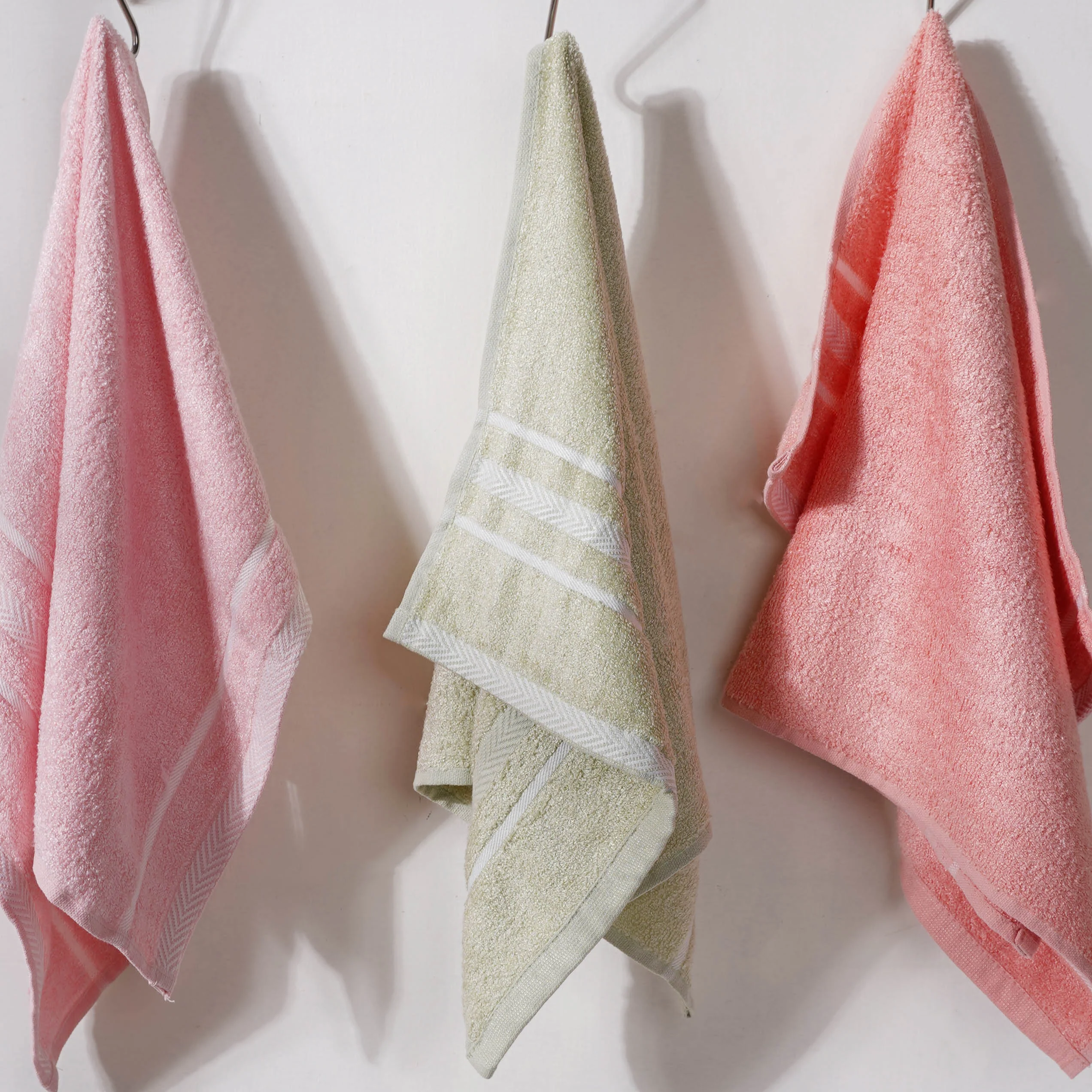 Plushy Bamboo Super Soft Hand Towel Set of 3 - Image 7