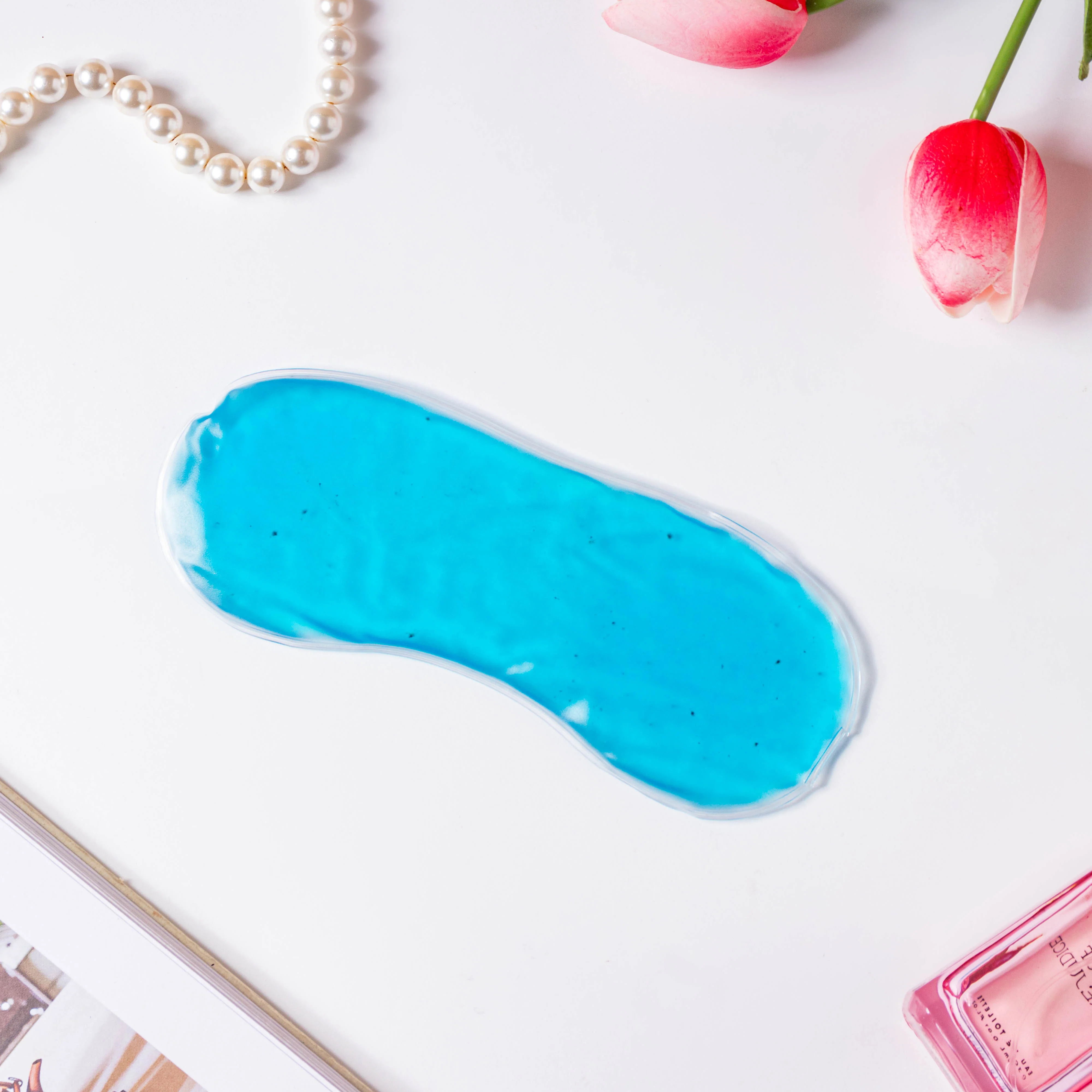 Plushy Peach Sleep Mask With Coolant Gel - Image 5