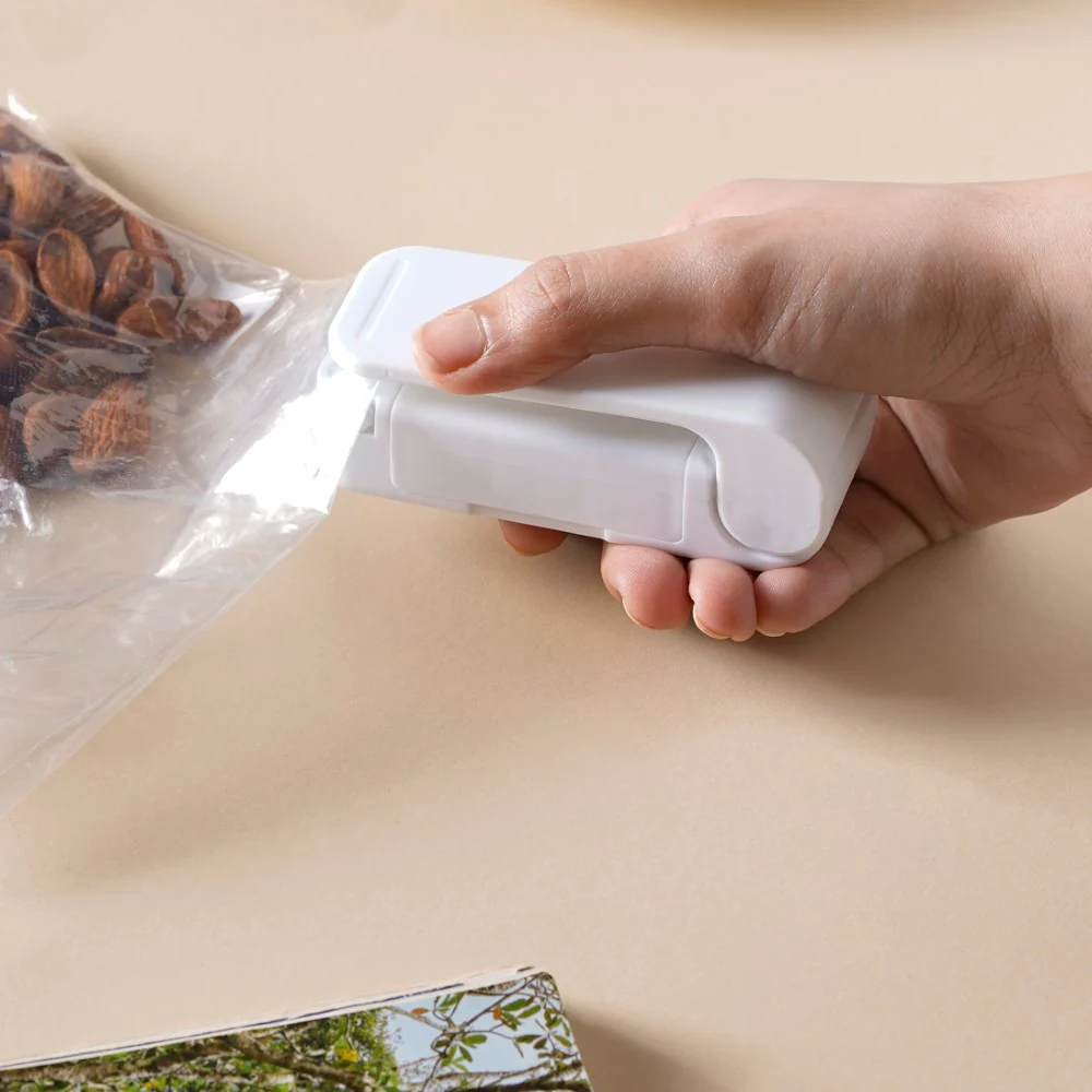 Portable Mini Sealing Machine - Image 2