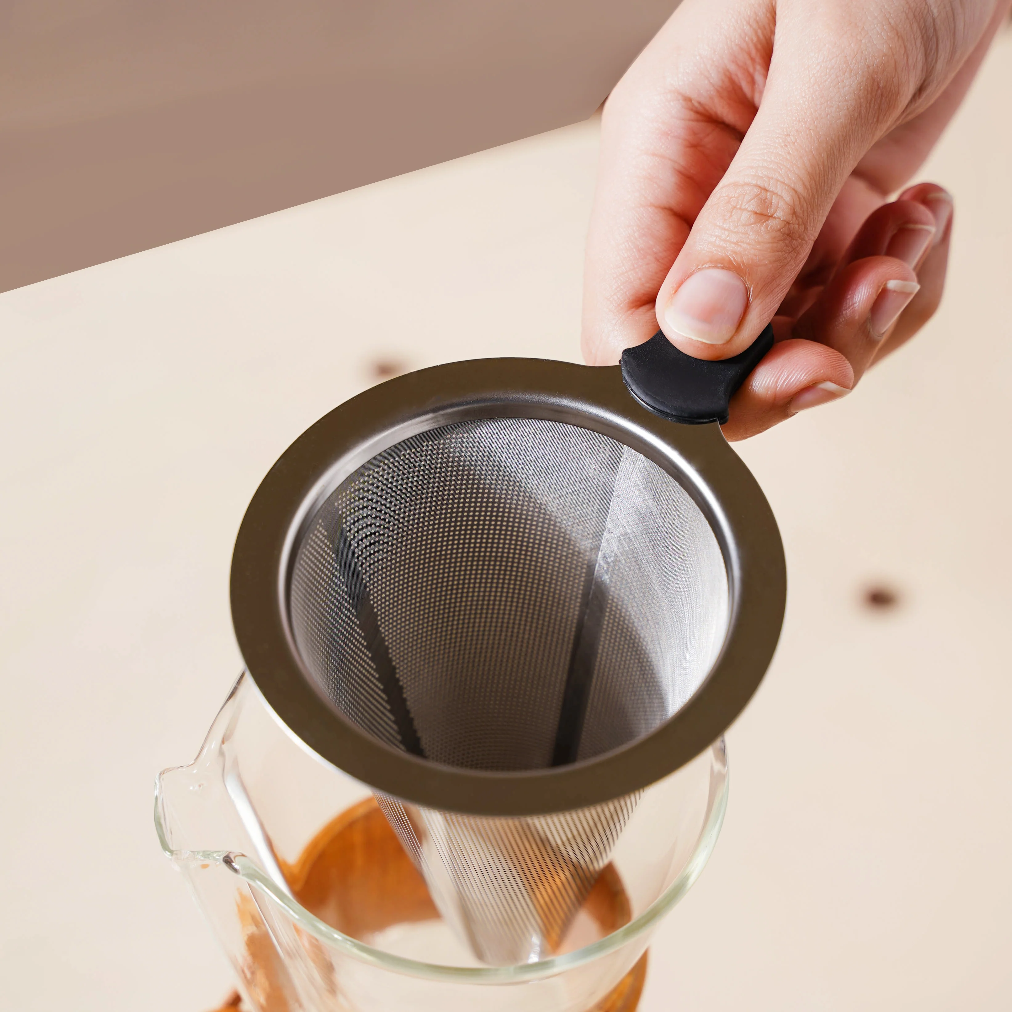 Pour Over Drip Coffee Maker With Wooden Collar - Image 10