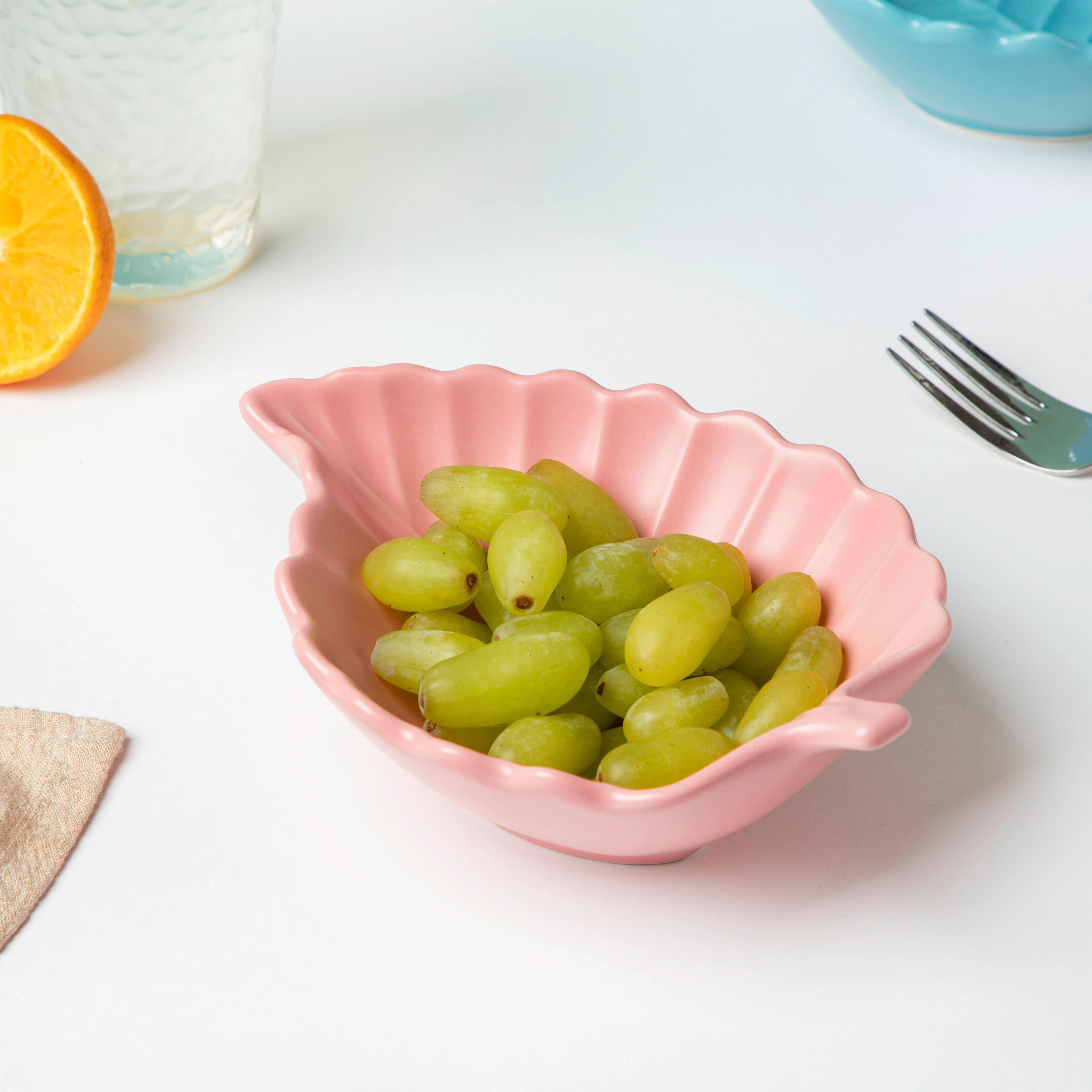 Pretty Pink Leaf Snack Bowl 6 Inch 200 ml - Image 3