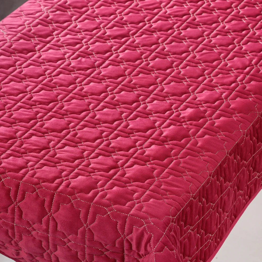 Quilted Zari And Velvet Table Cover Magenta 52x40 Inch - Image 2
