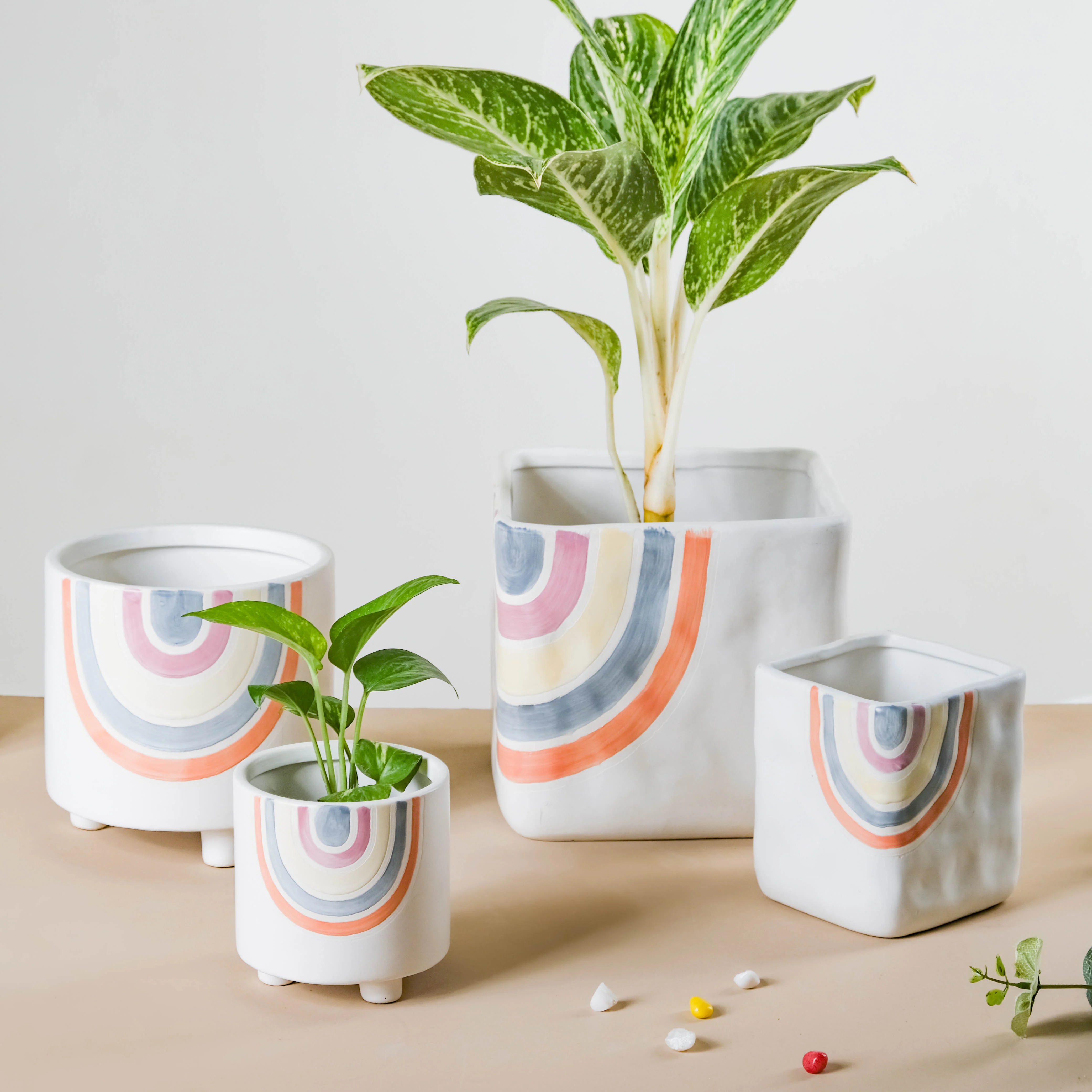 Rainbow Round Pot Small - Image 10