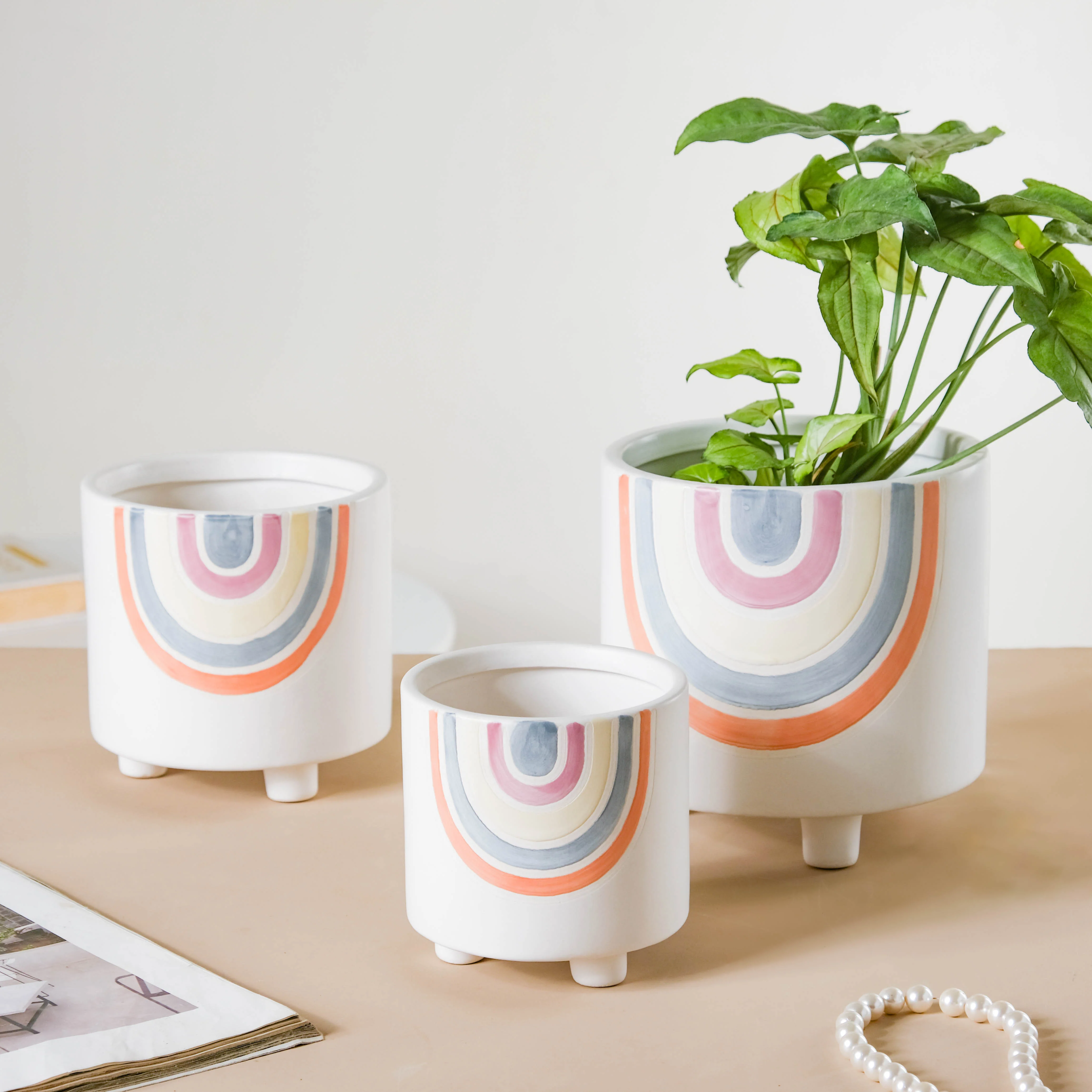 Rainbow Round Pot Small - Image 9