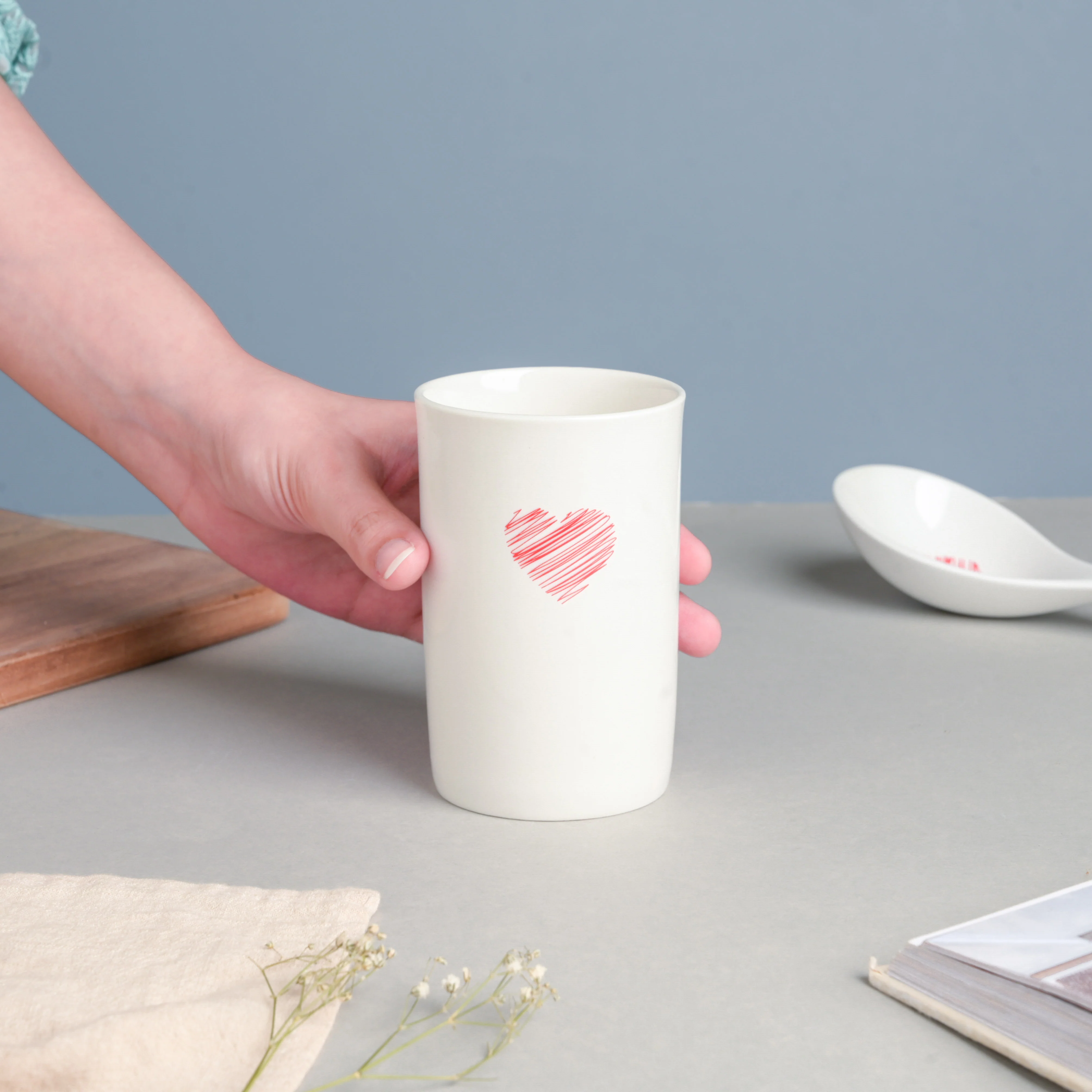 Red Heart Stationary Stand 250 ml - Image 2