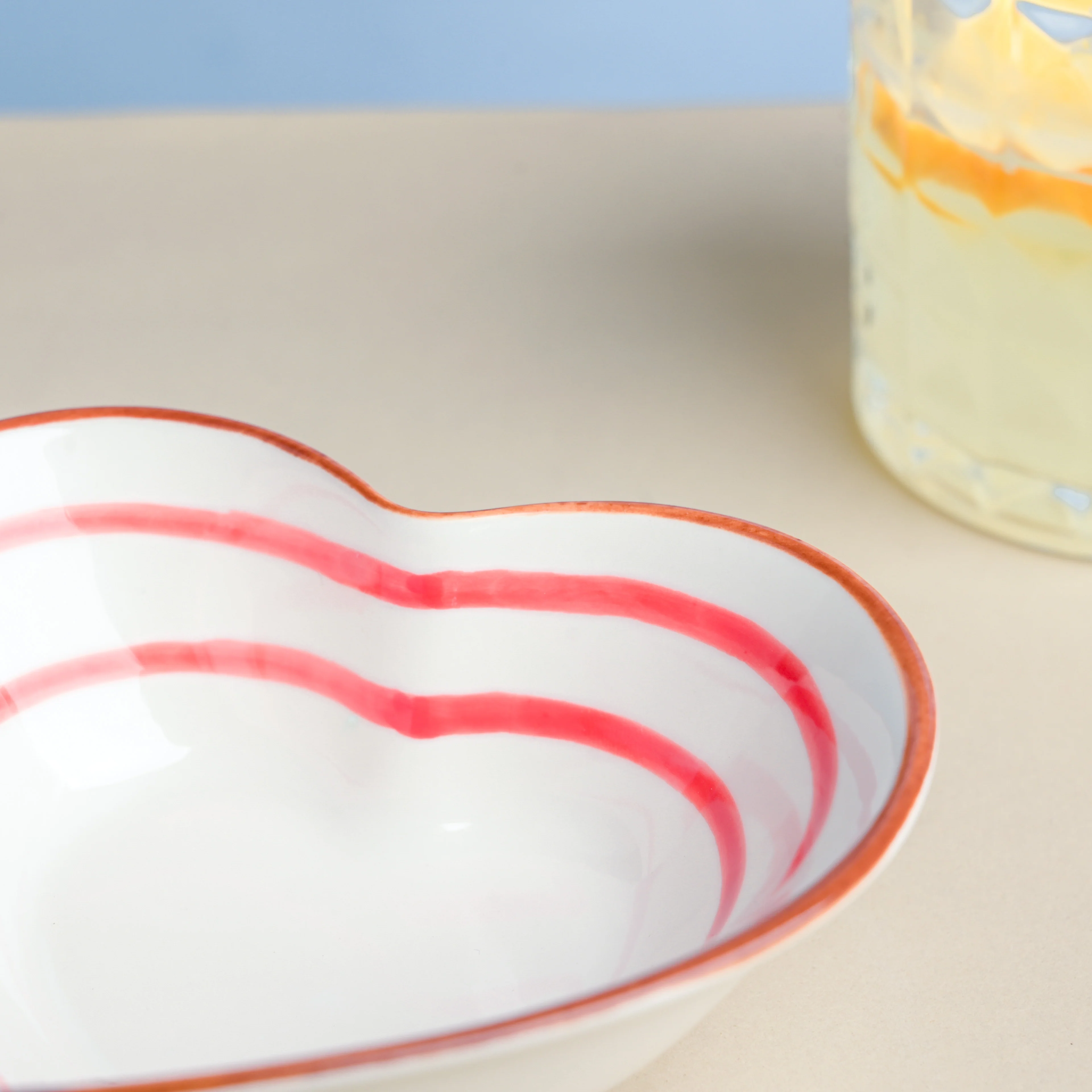 Red Illusion Heart Snack Bowl - Image 6