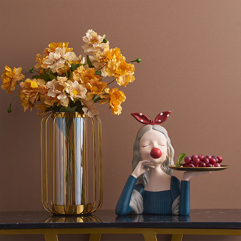 Red Ribbon Girl Showpiece Platter - Image 7