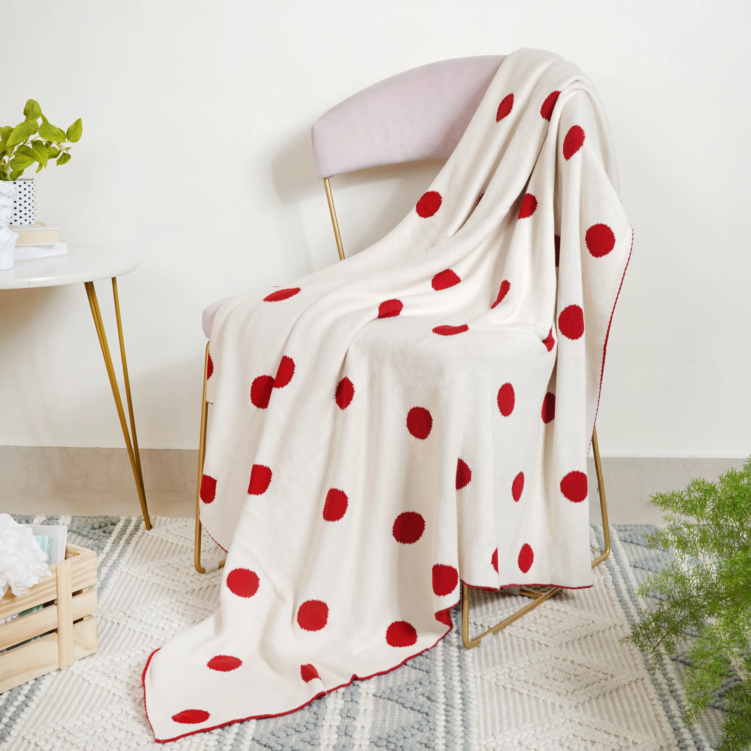 Red Throw - Image 2
