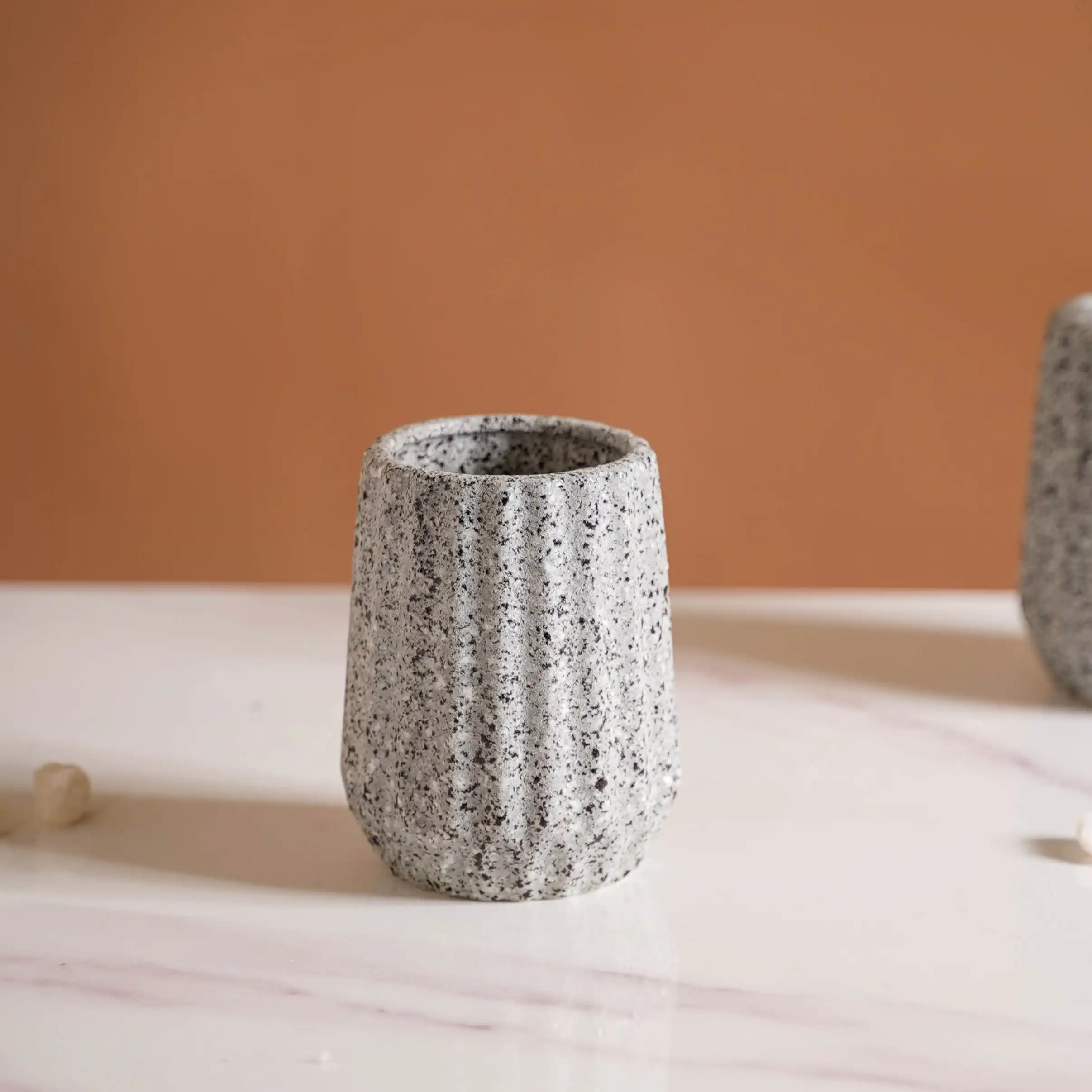 Ribbed Contemporary Bath Set Of 3 - Image 17
