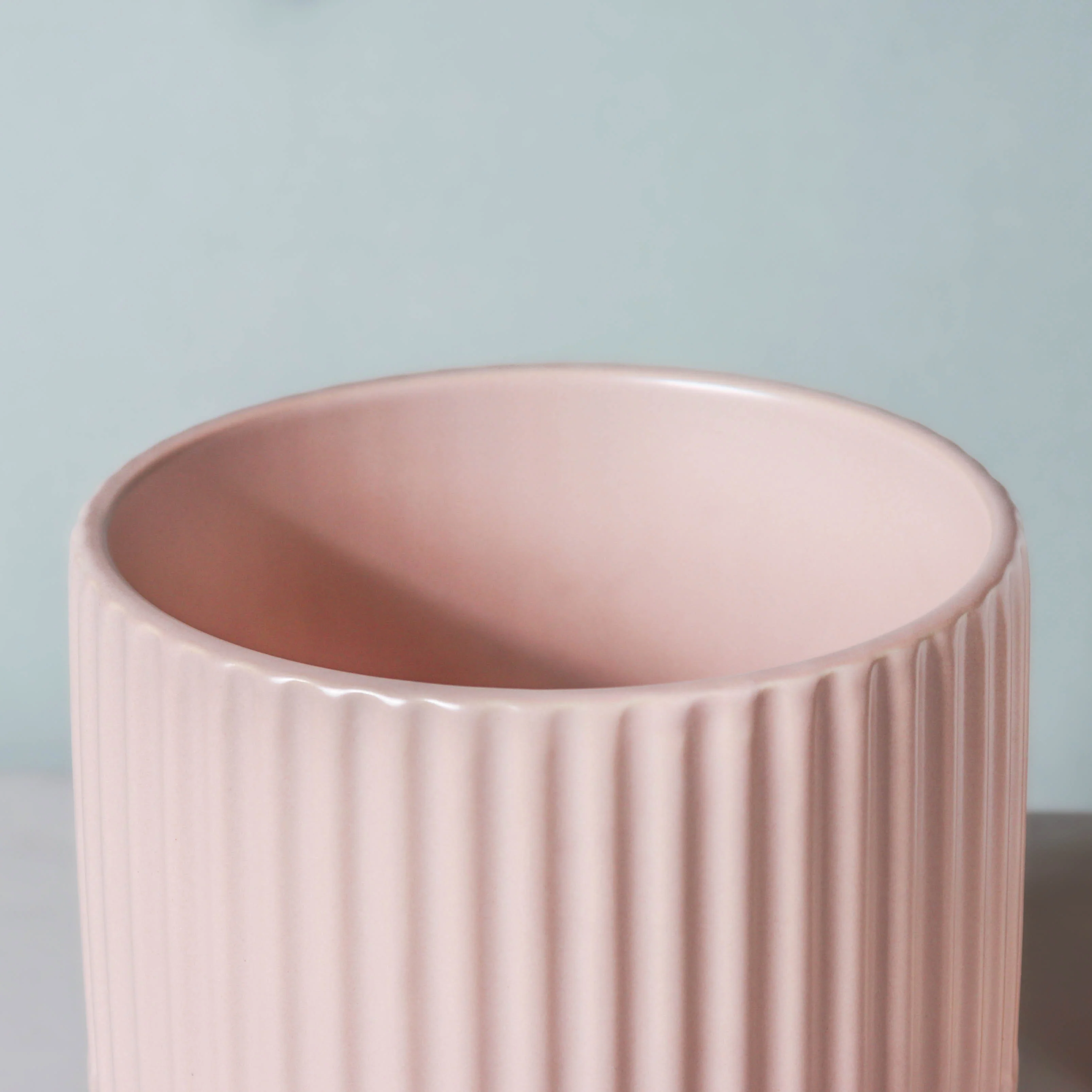 Ribbed Flower Pot - Image 6