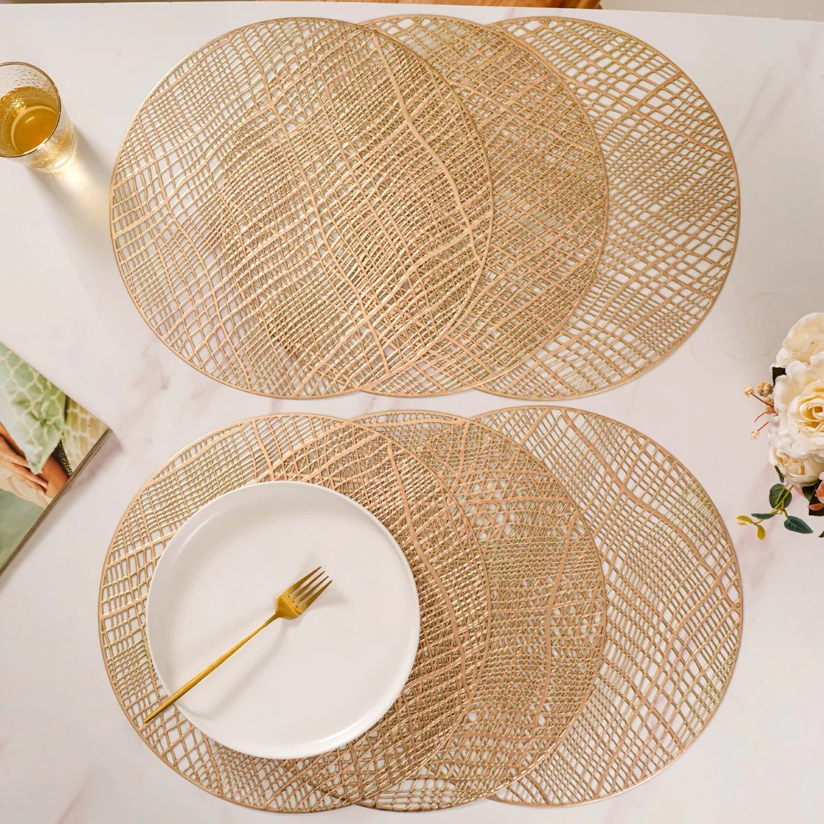 Round Designer Table Mat Gold Set Of 6 - Image 2