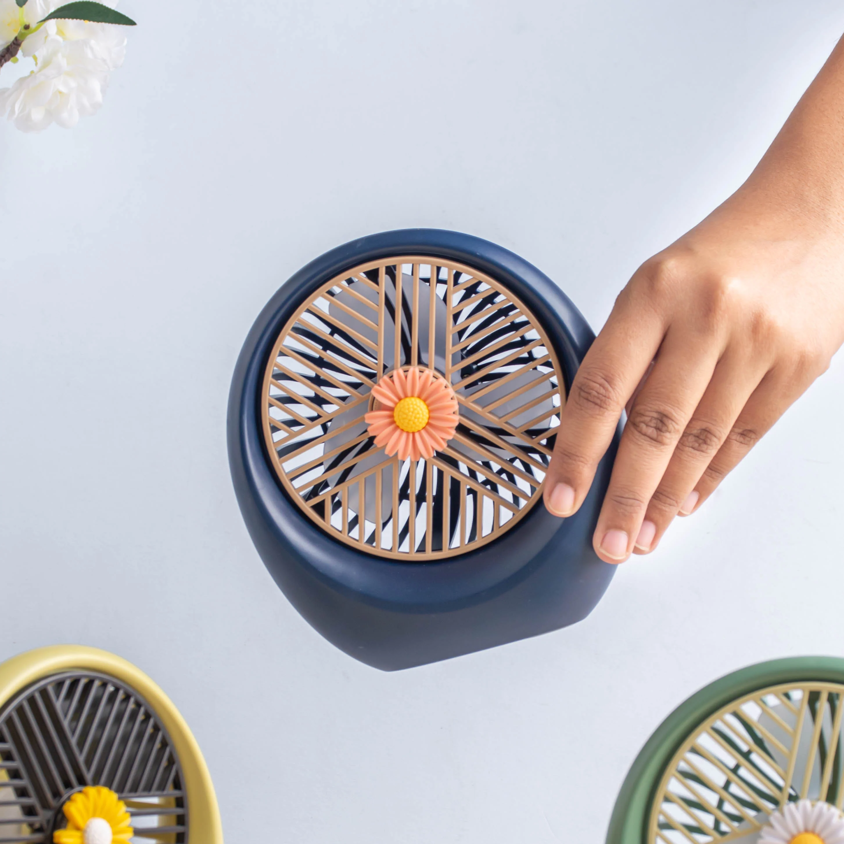Round Mini Fan - Image 15