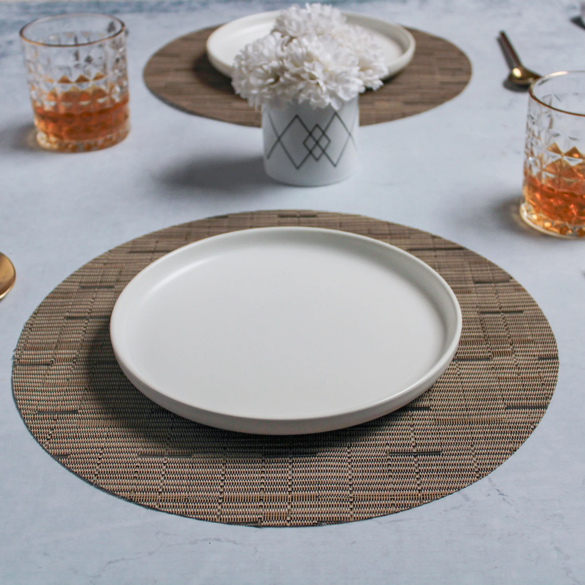 Round Placemat Bronze Set of 4 - Image 4