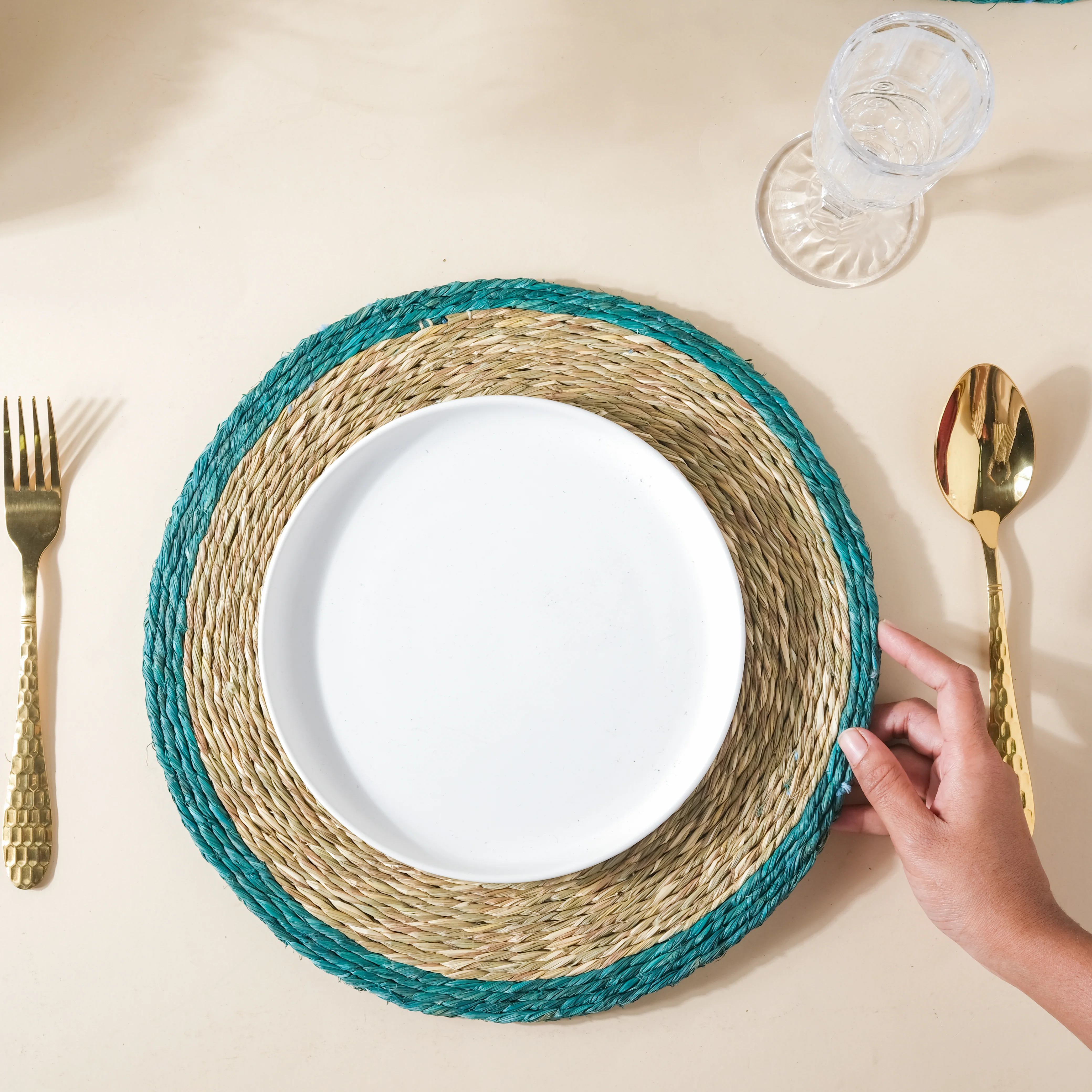 Round Sabai Trivet Turquoise - Image 4