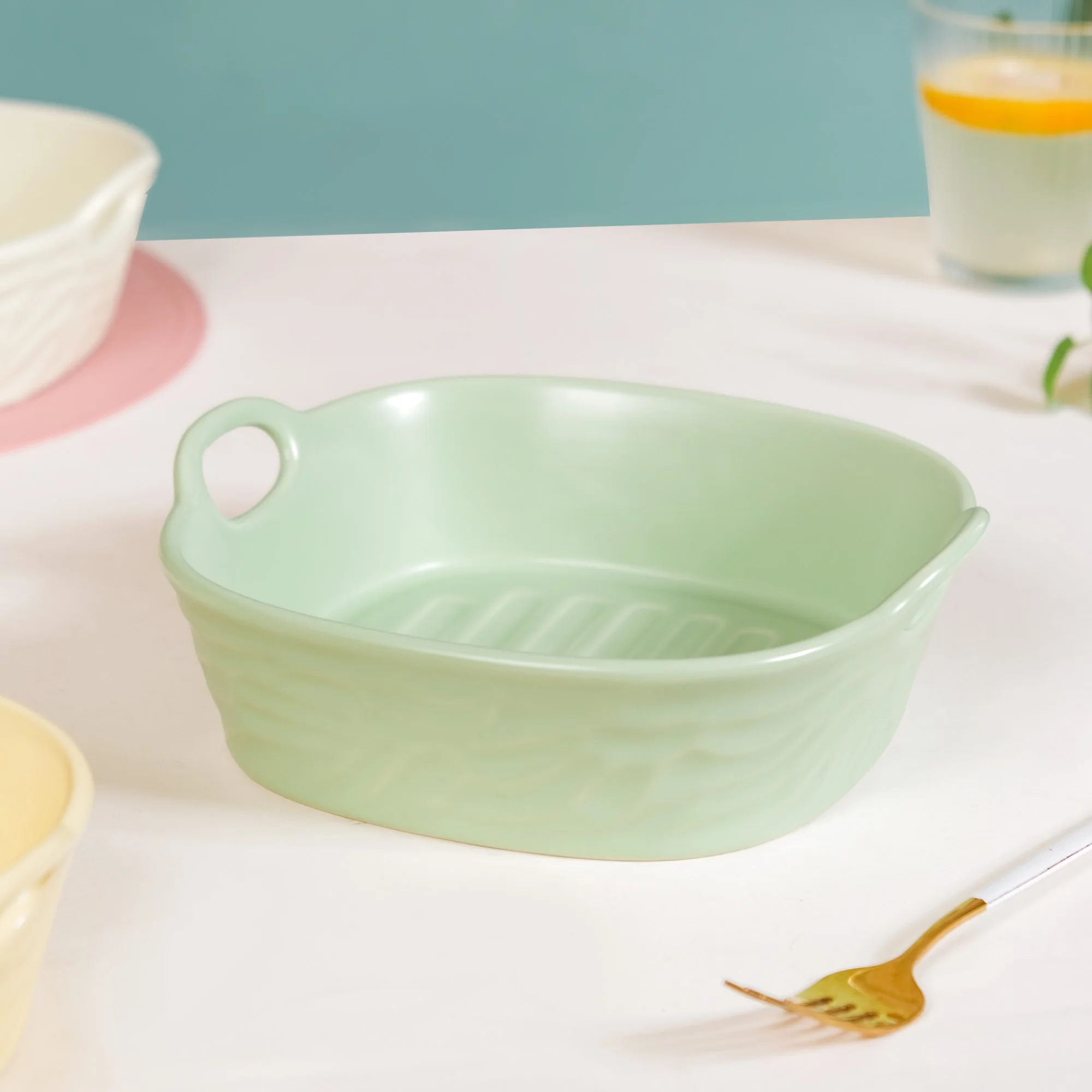 Sage Green Large Ceramic Serving Bowl 800 ml - Image 4