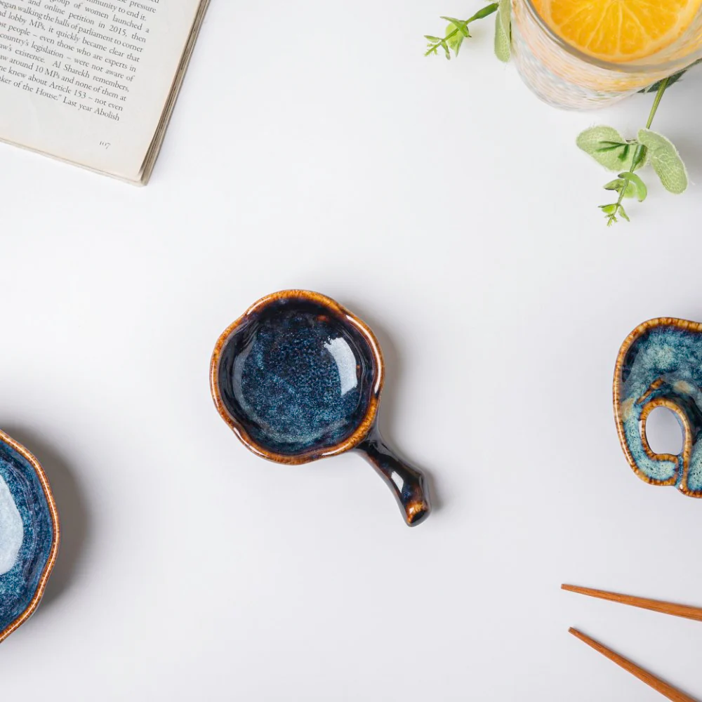 Sapphire Ceramic Dip Bowl With Chopstick Rest - Image 4