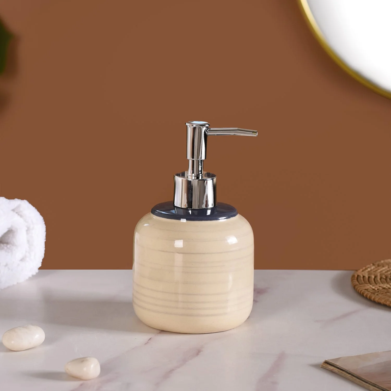 Scandinavian Bath Set of 2 Serene Cream - Image 7