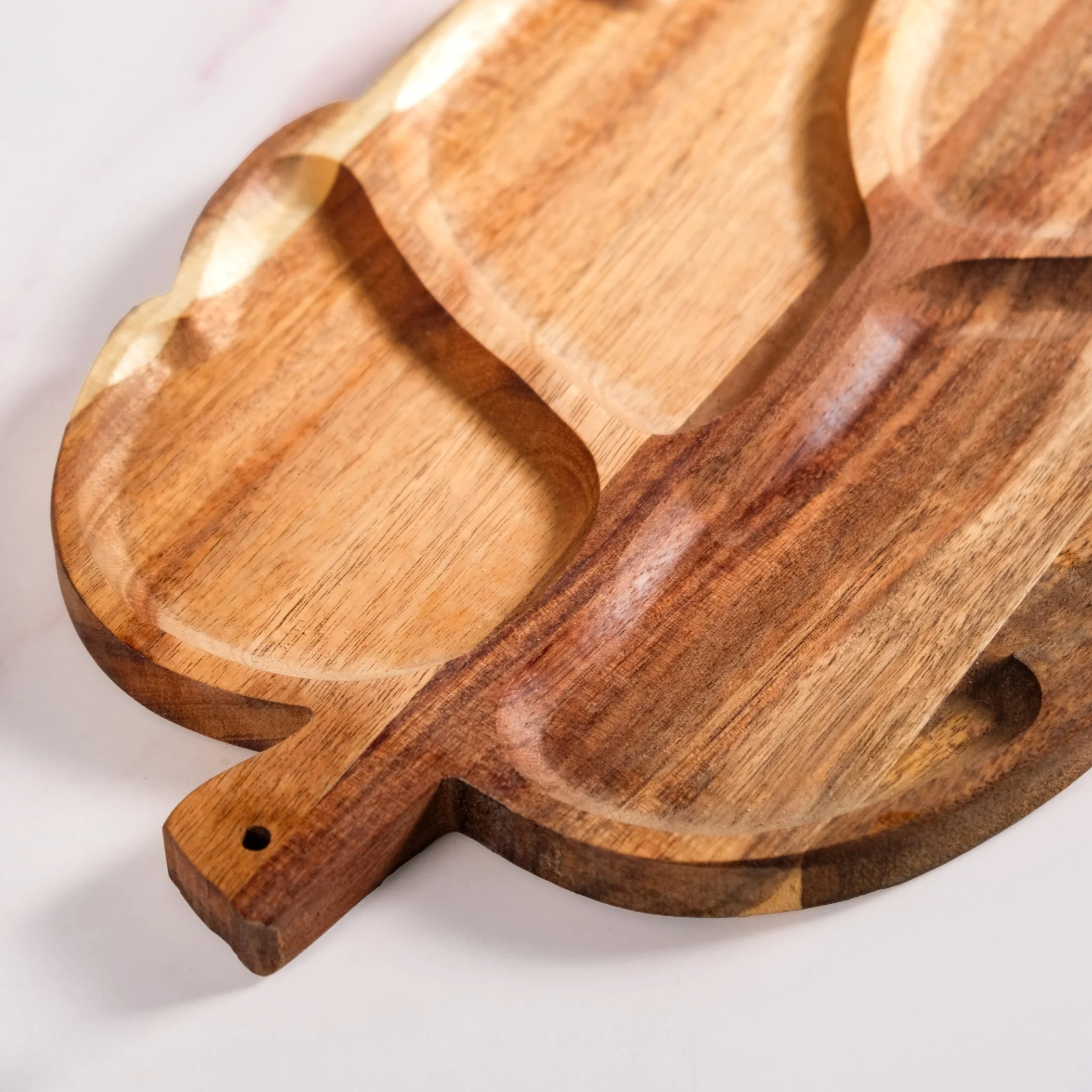 Sectioned Leaf Snack Platter Acacia Wood 12 Inch - Image 5